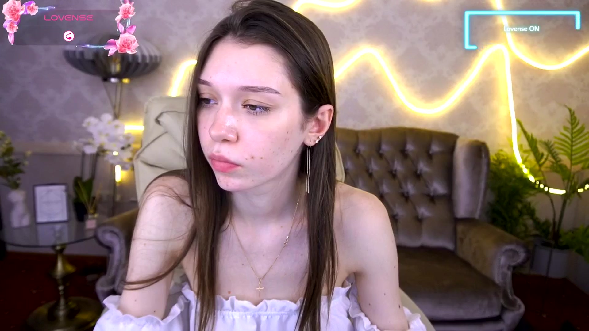 Gallery image thumbnail from Sexy_X_Cherry's myfreecams stream on, 06/18/2025, 09:13 image 4 of 20