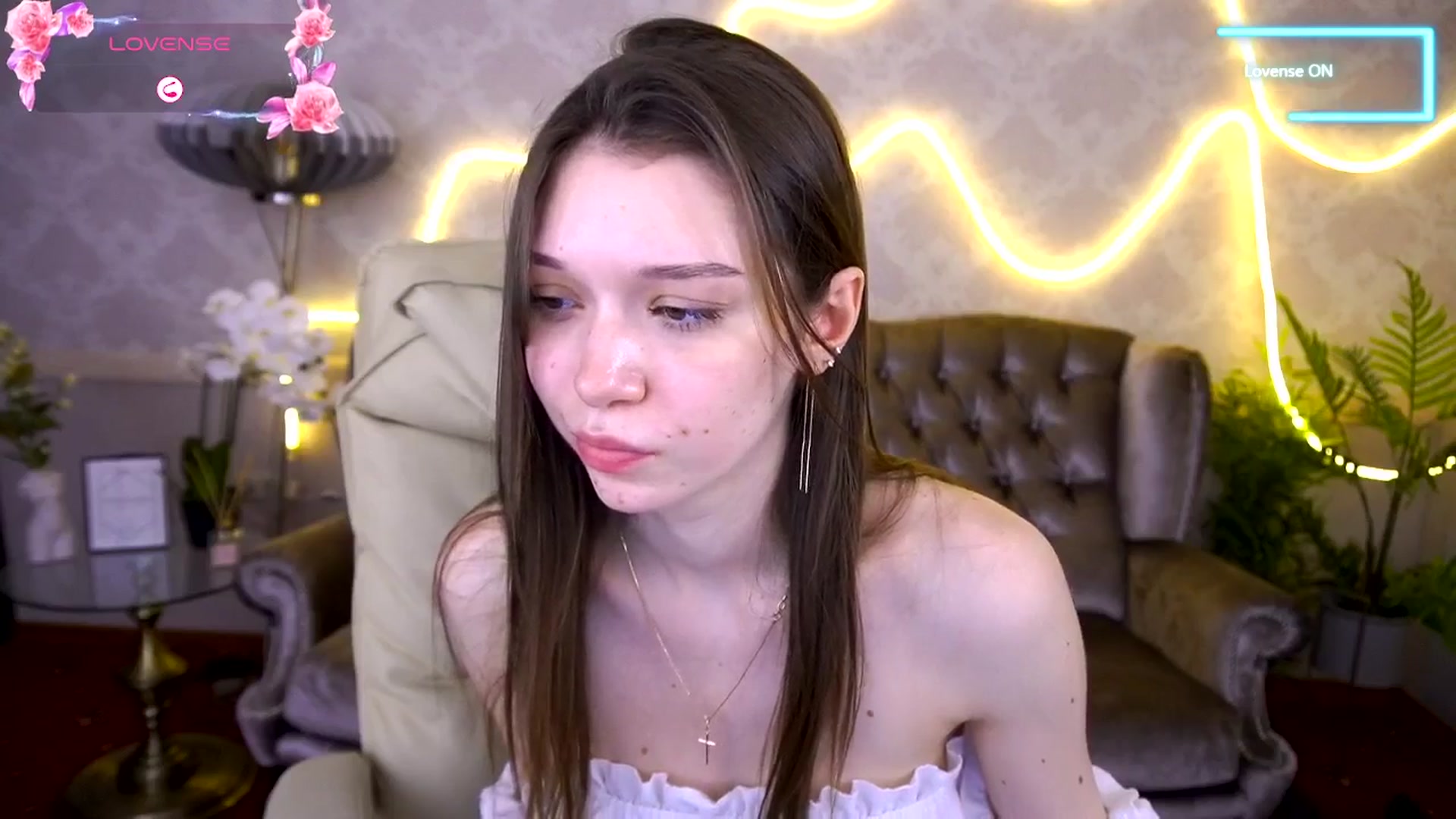Gallery image thumbnail from Sexy_X_Cherry's myfreecams stream on, 06/18/2025, 09:13 image 7 of 20
