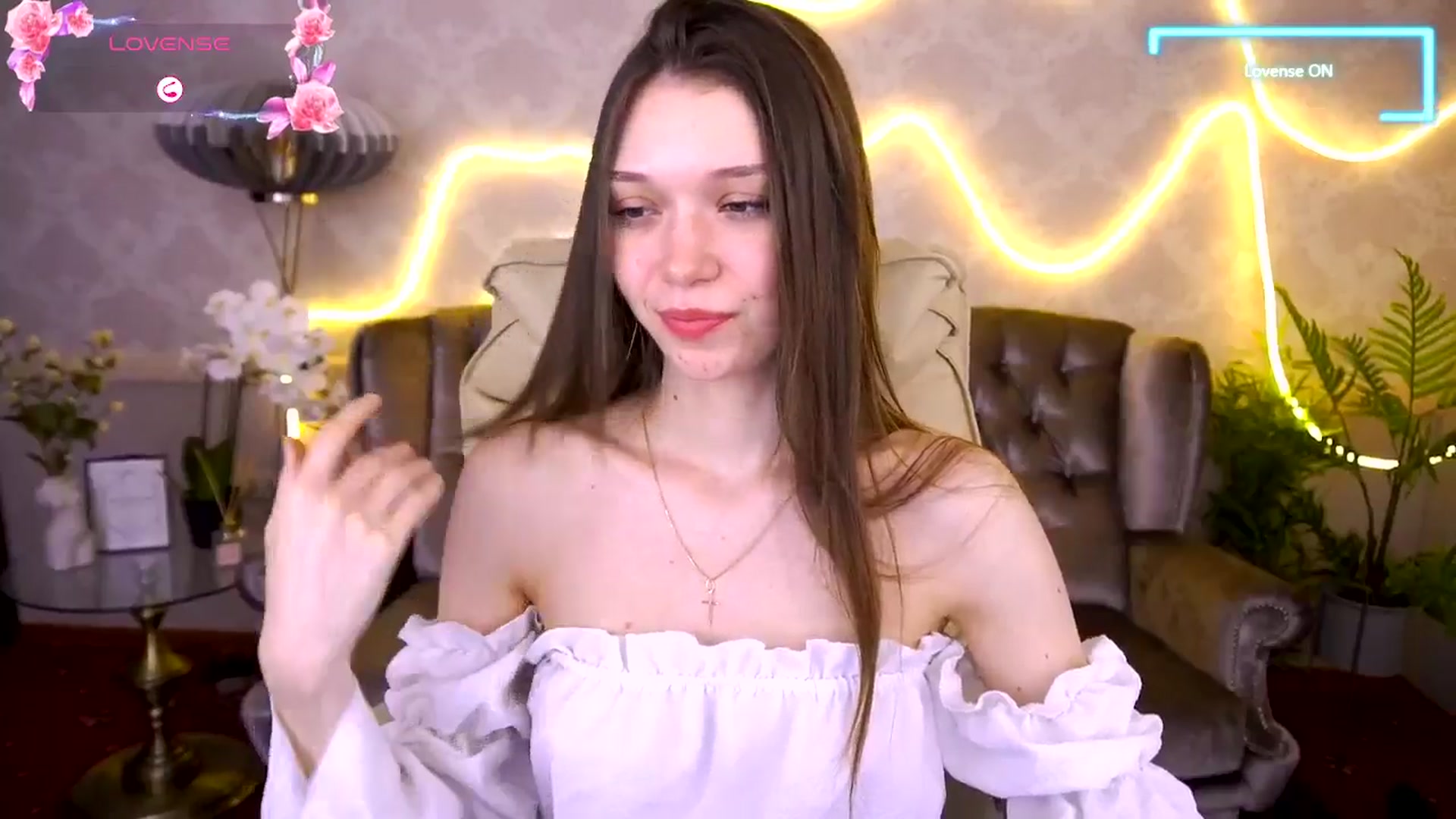 Gallery image thumbnail from Sexy_X_Cherry's myfreecams stream on, 06/18/2025, 11:13 image 16 of 20