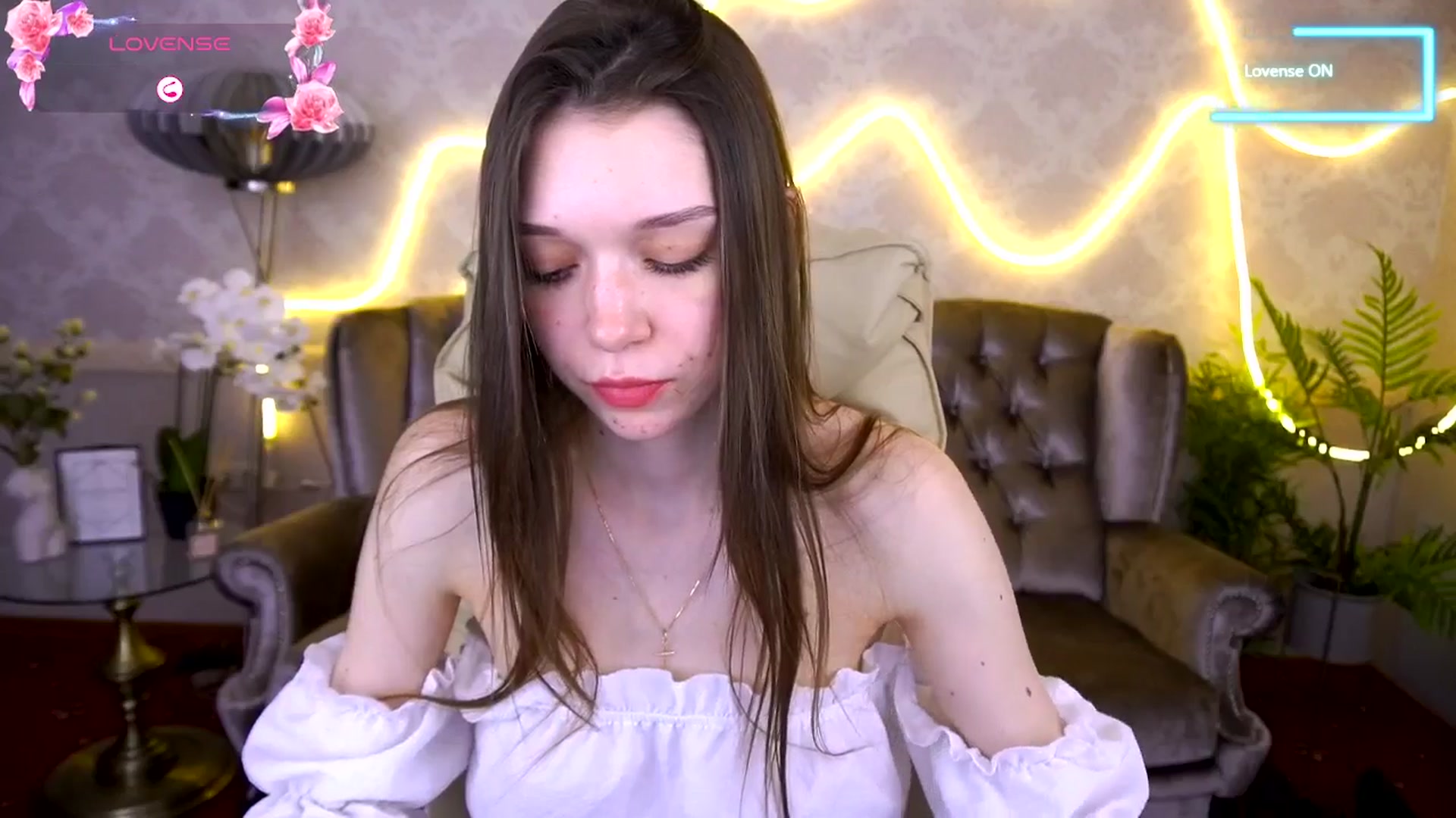Gallery image thumbnail from Sexy_X_Cherry's myfreecams stream on, 06/18/2025, 11:13 image 4 of 20