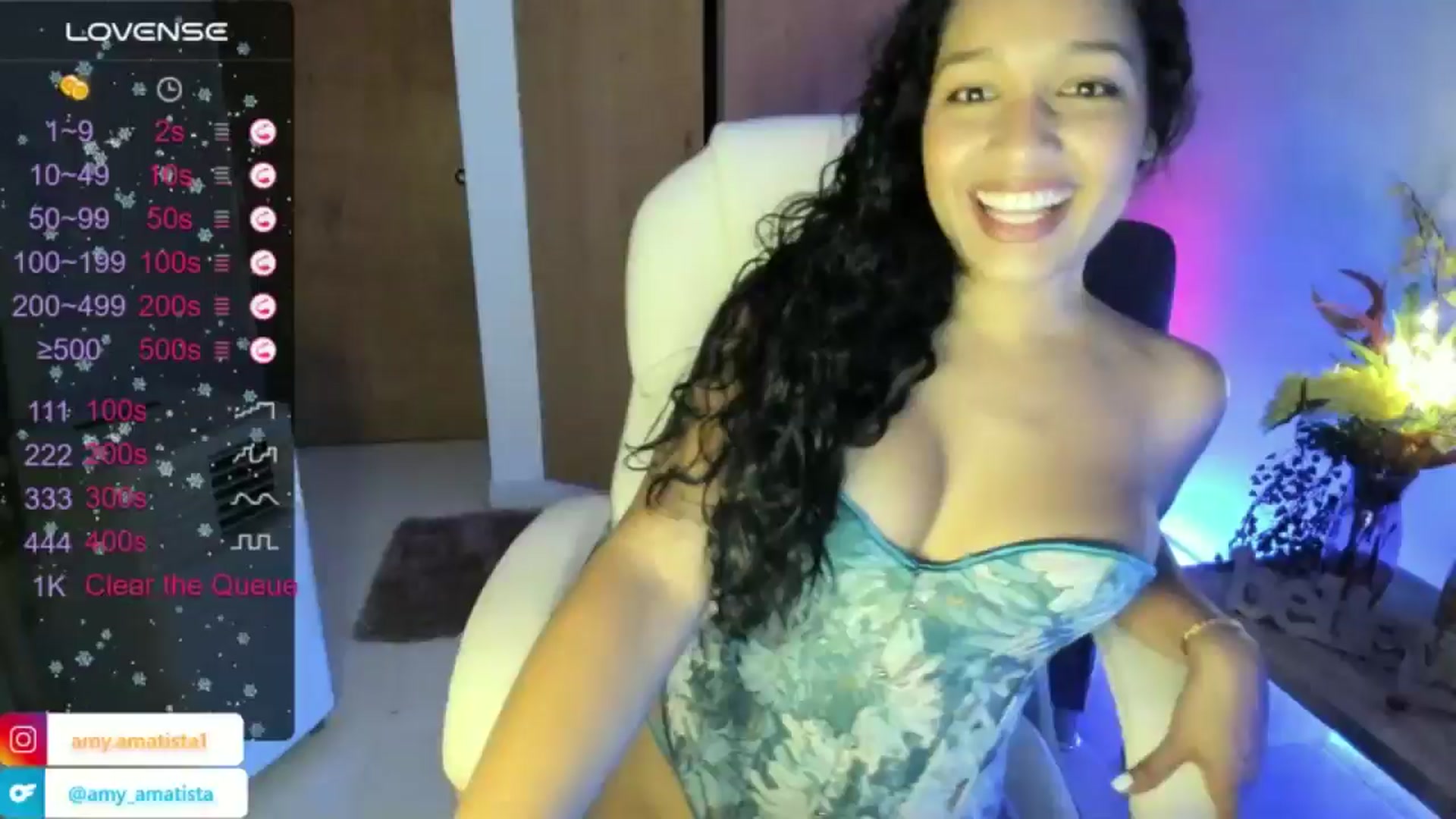 Gallery image thumbnail from Sexy_latina69's myfreecams stream on, 06/19/2024, 07:08 image 2 of 20