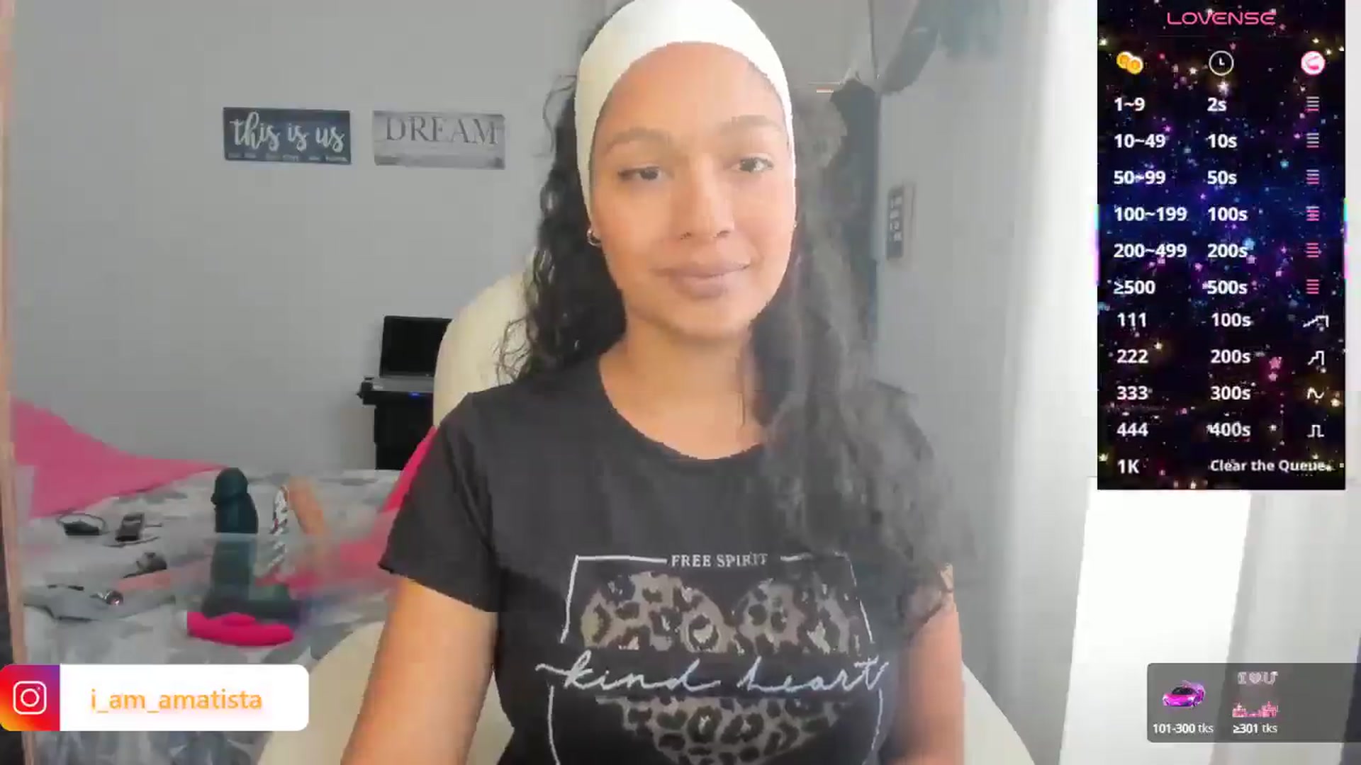 Gallery image thumbnail from Sexy_latina69's myfreecams stream on, 03/03/2025, 15:11 image 7 of 20