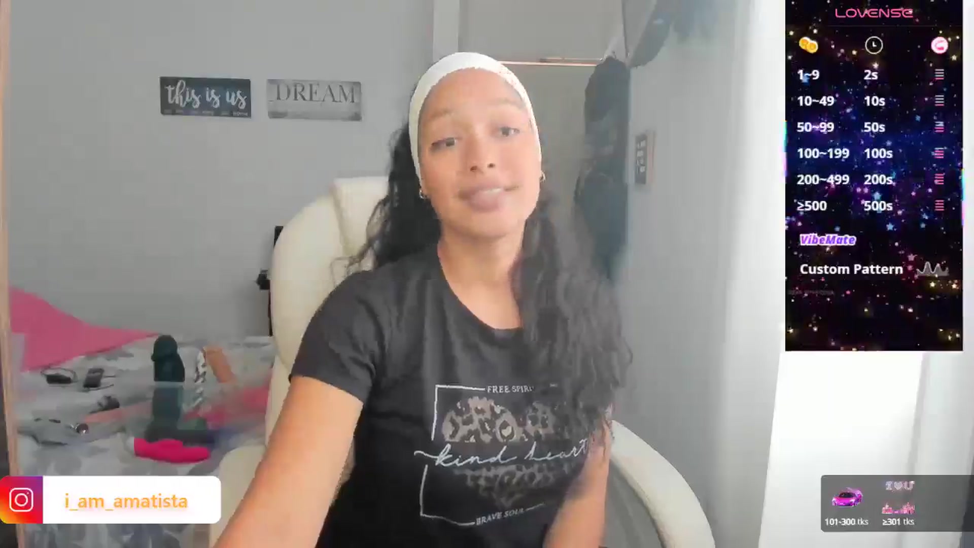 Gallery image thumbnail from Sexy_latina69's myfreecams stream on, 03/03/2025, 15:11 image 17 of 20