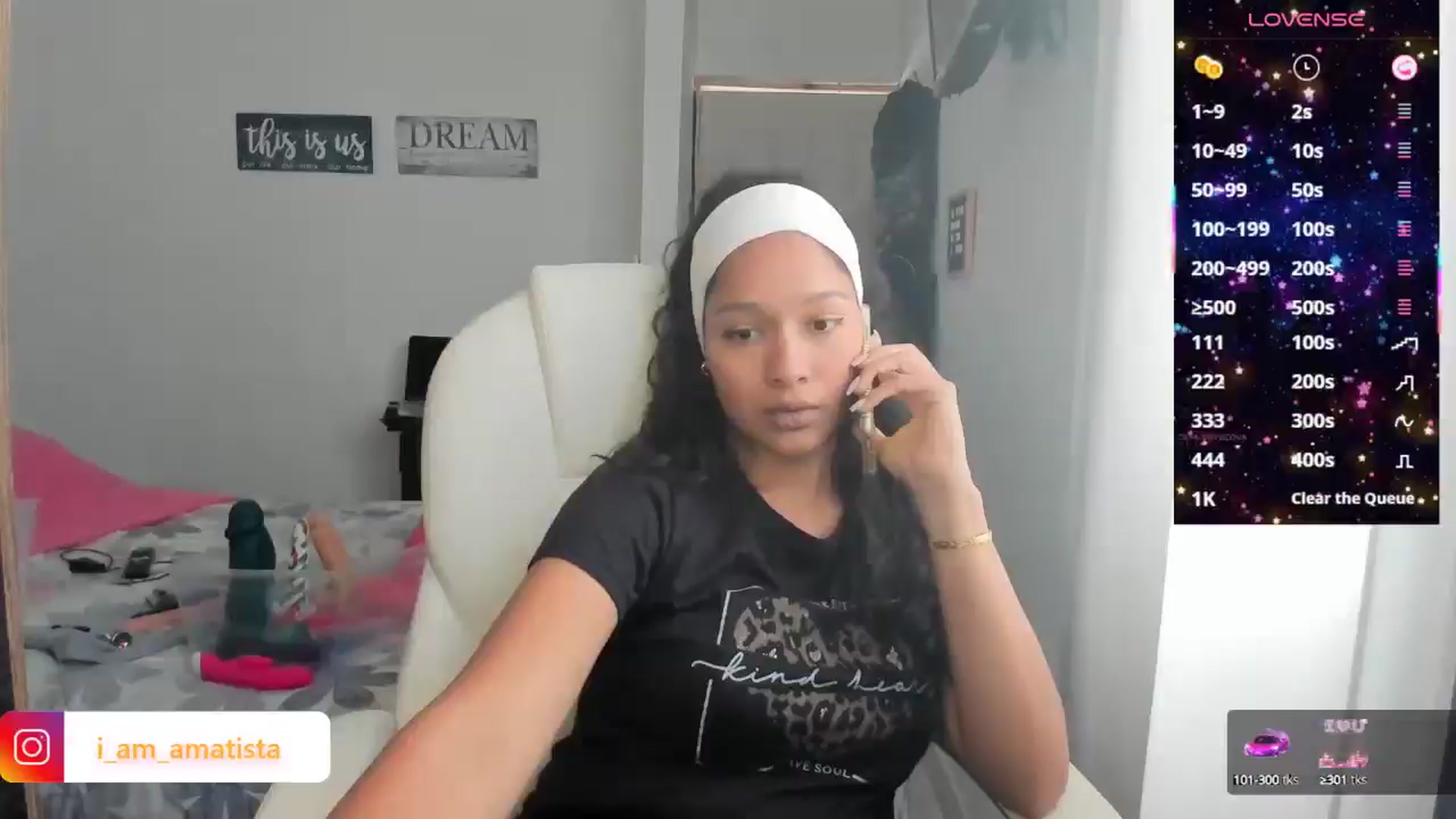 Gallery image thumbnail from Sexy_latina69's myfreecams stream on, 03/03/2025, 16:03 image 18 of 20