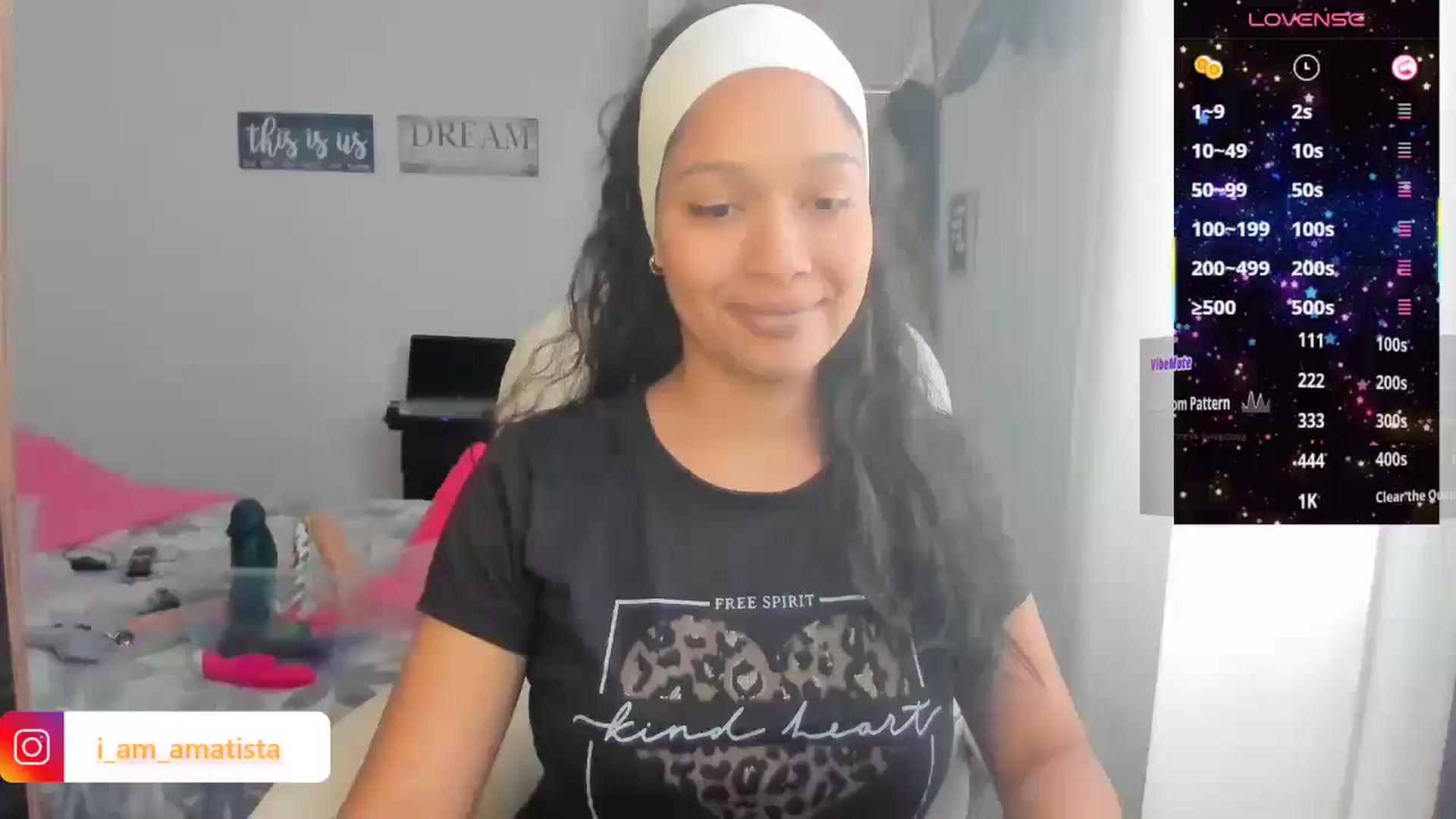 Gallery image thumbnail from Sexy_latina69's myfreecams stream on, 03/03/2025, 16:03 image 6 of 20
