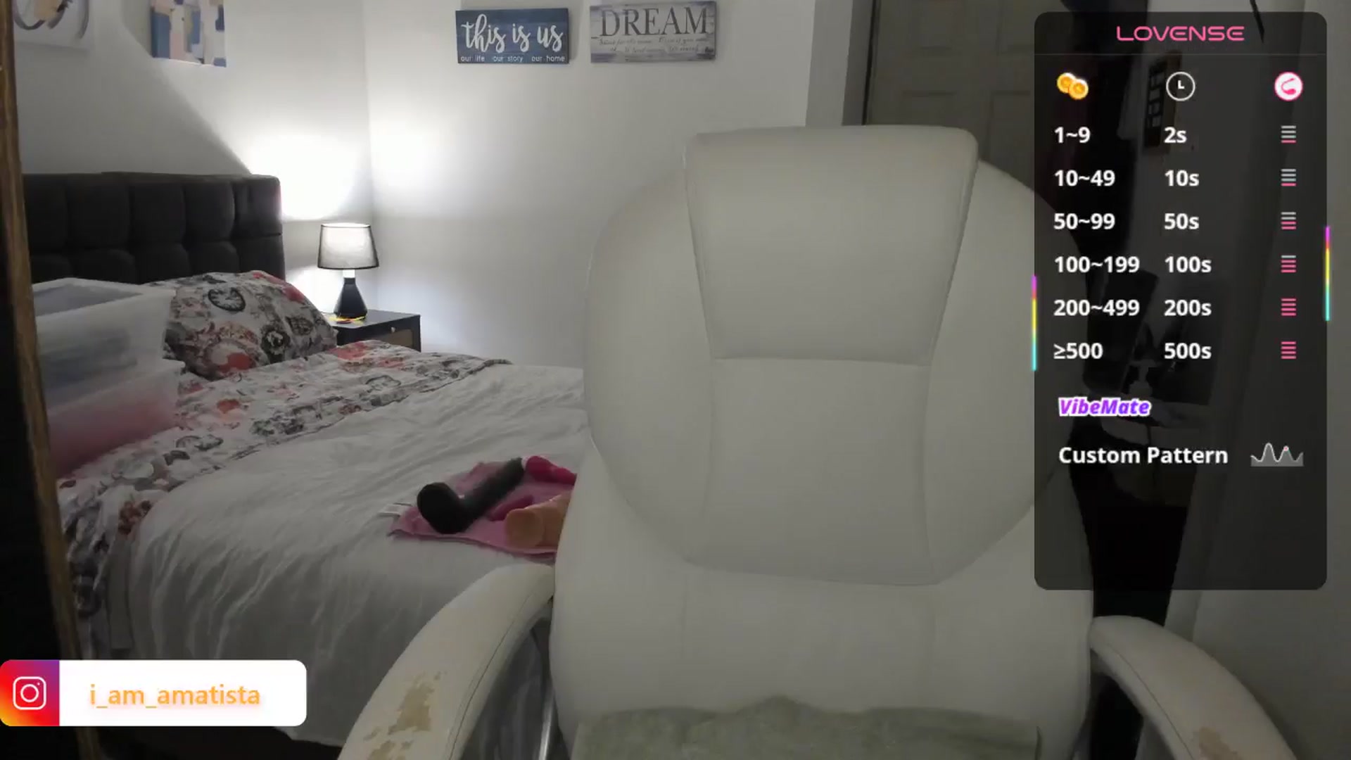 Gallery image thumbnail from Sexy_latina69's myfreecams stream on, 04/06/2025, 10:19 image 12 of 20
