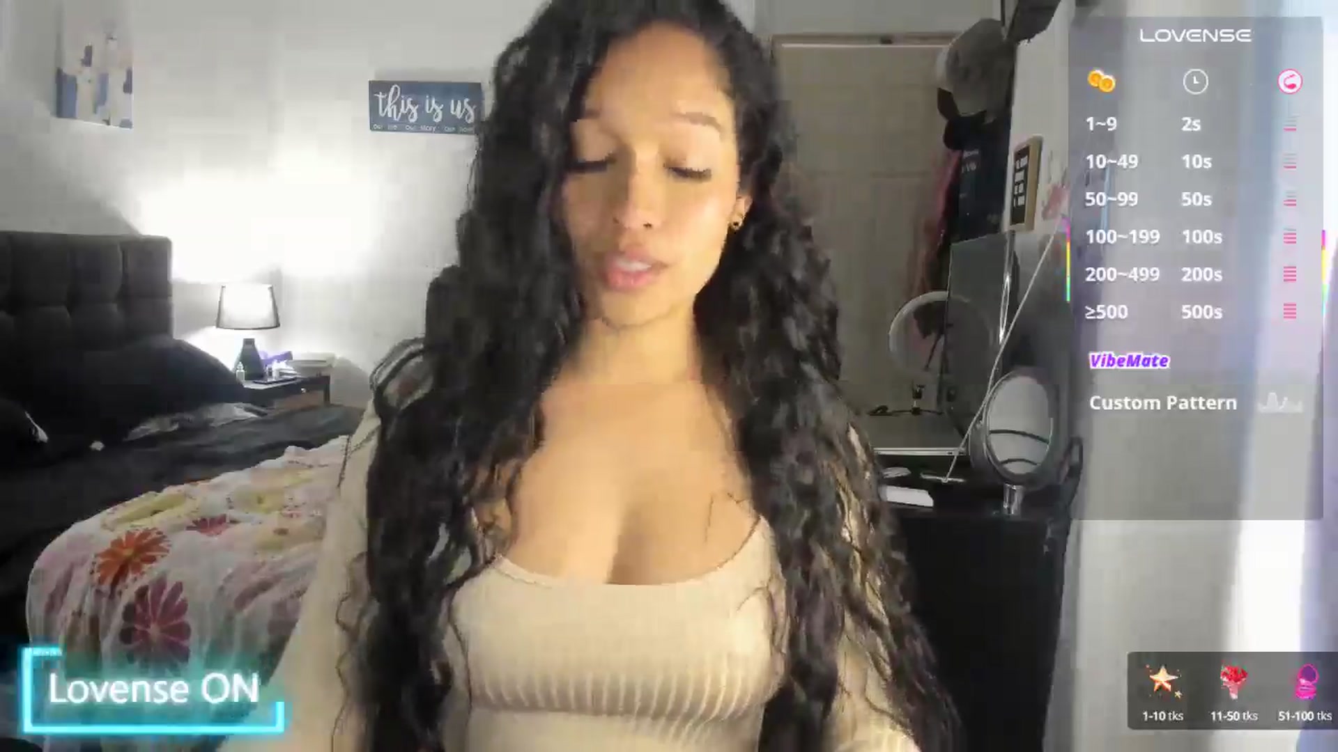 Gallery image thumbnail from Sexy_latina69's myfreecams stream on, 06/20/2025, 16:13 image 3 of 20