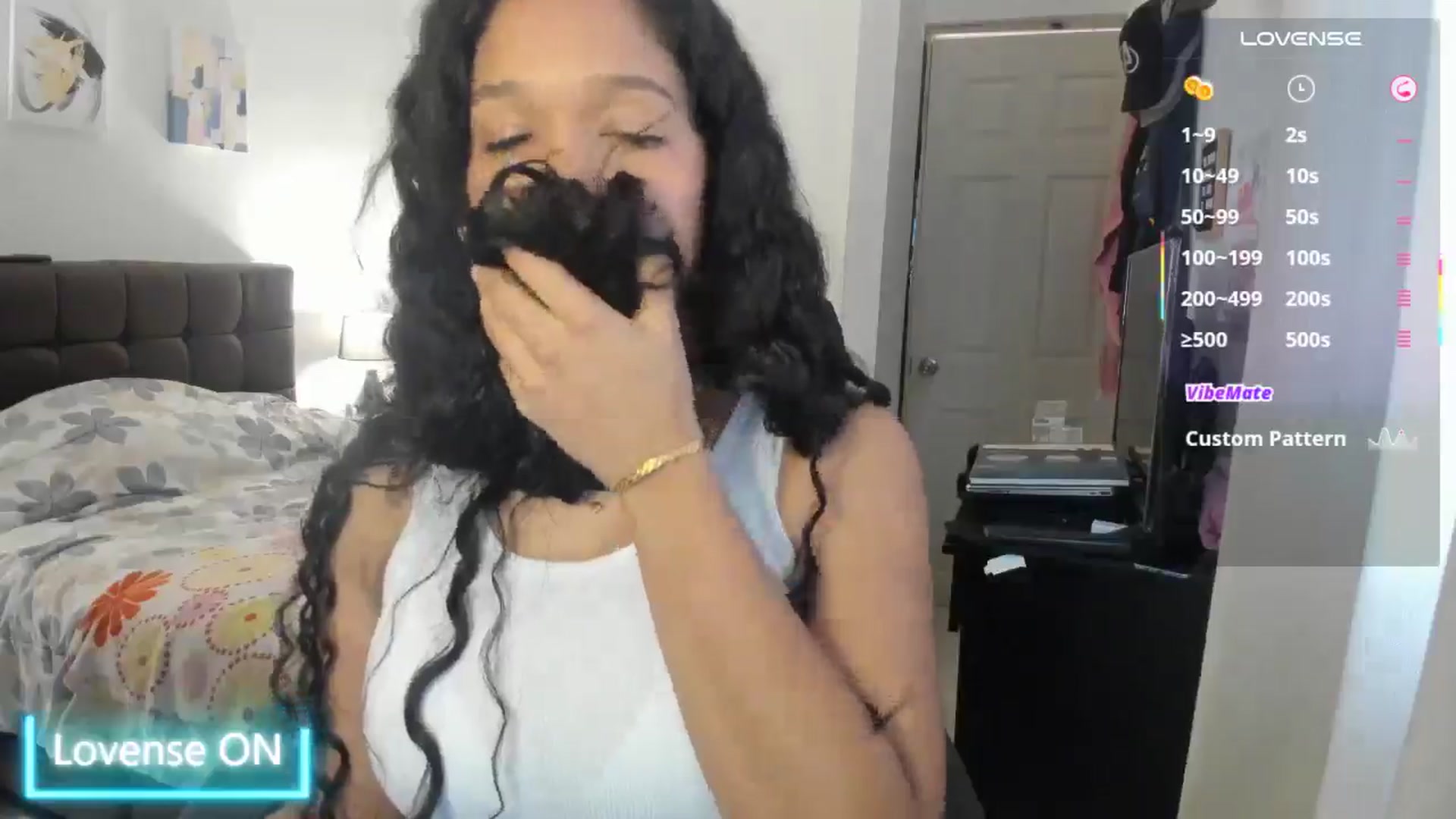 Gallery image thumbnail from Sexy_latina69's myfreecams stream on, 06/29/2025, 16:38 image 10 of 20