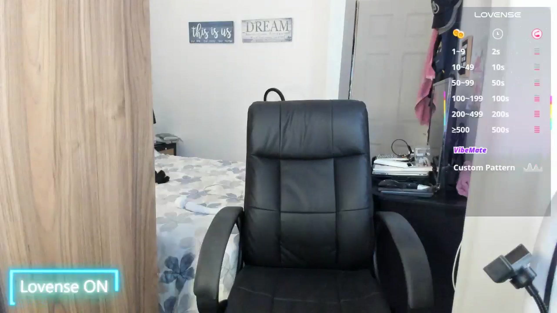 Gallery image thumbnail from Sexy_latina69's myfreecams stream on, 06/30/2025, 15:35 image 13 of 20
