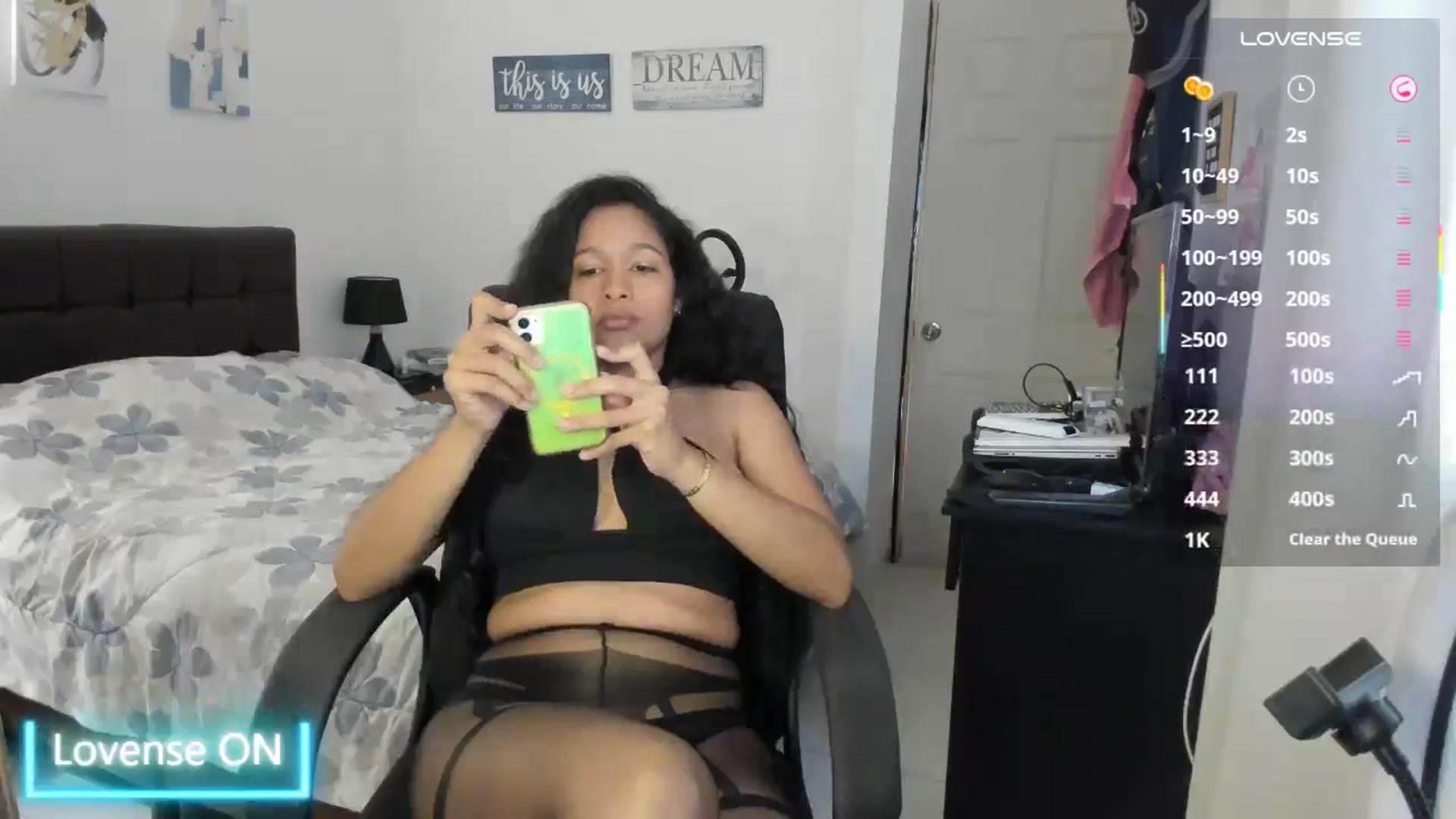 Gallery image thumbnail from Sexy_latina69's myfreecams stream on, 06/30/2025, 15:35 image 2 of 20