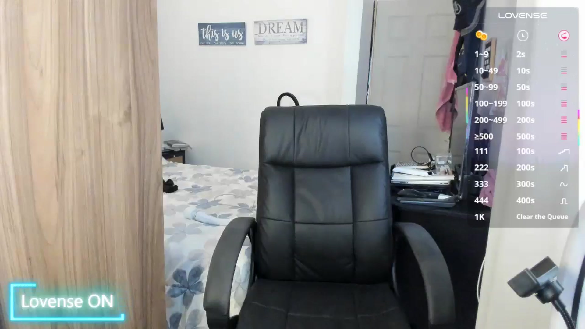 Gallery image thumbnail from Sexy_latina69's myfreecams stream on, 06/30/2025, 15:35 image 14 of 20