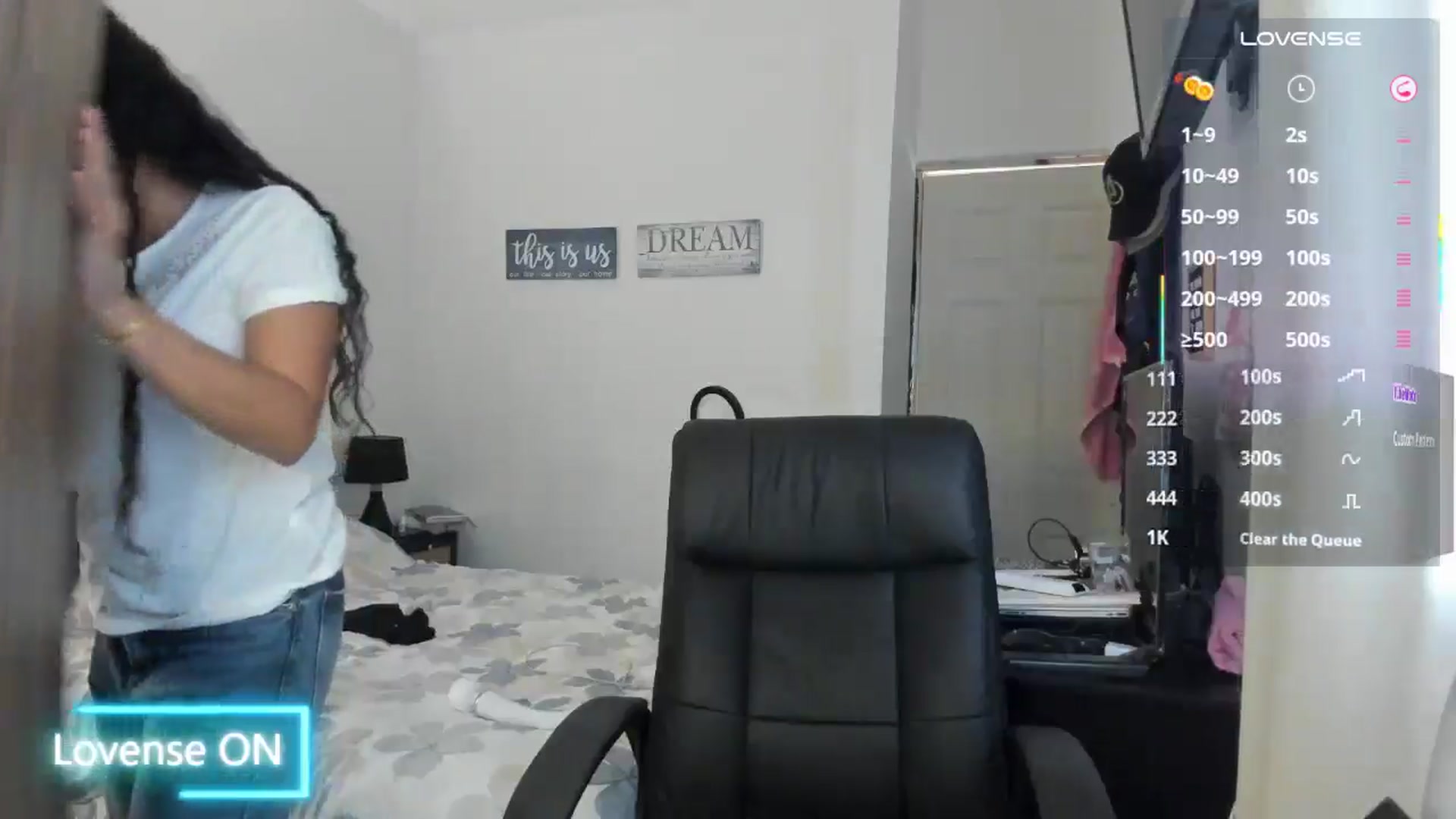 Gallery image thumbnail from Sexy_latina69's myfreecams stream on, 06/30/2025, 15:35 image 18 of 20