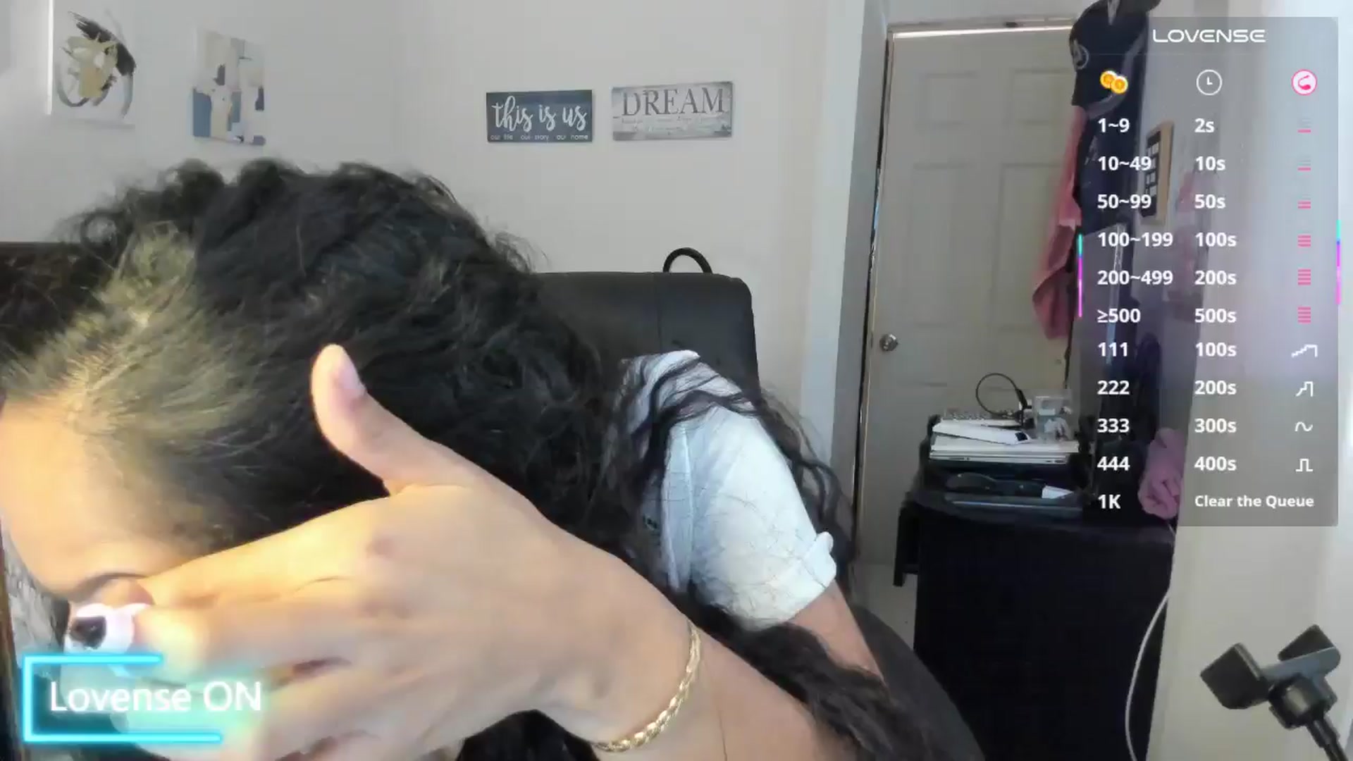 Gallery image thumbnail from Sexy_latina69's myfreecams stream on, 06/30/2025, 16:30 image 1 of 20