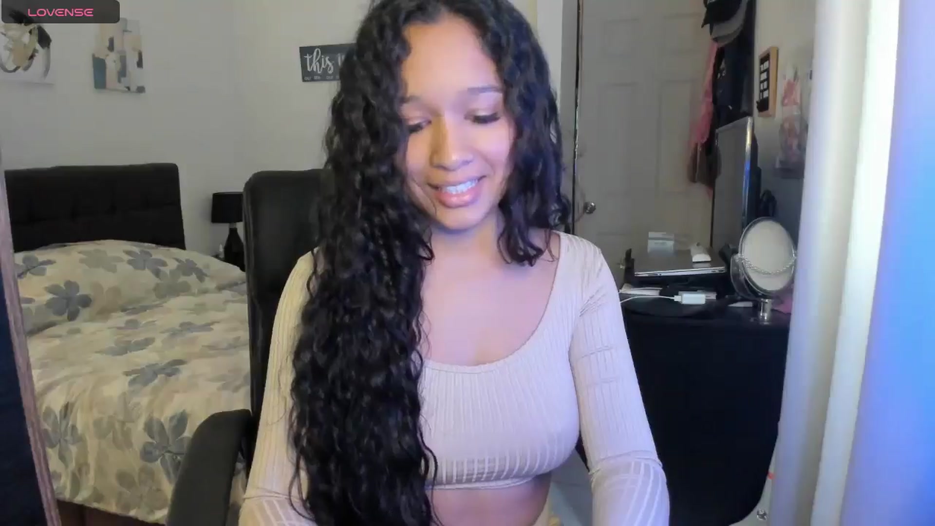 Gallery image thumbnail from Sexy_latina69's myfreecams stream on, 07/02/2025, 17:28 image 15 of 20