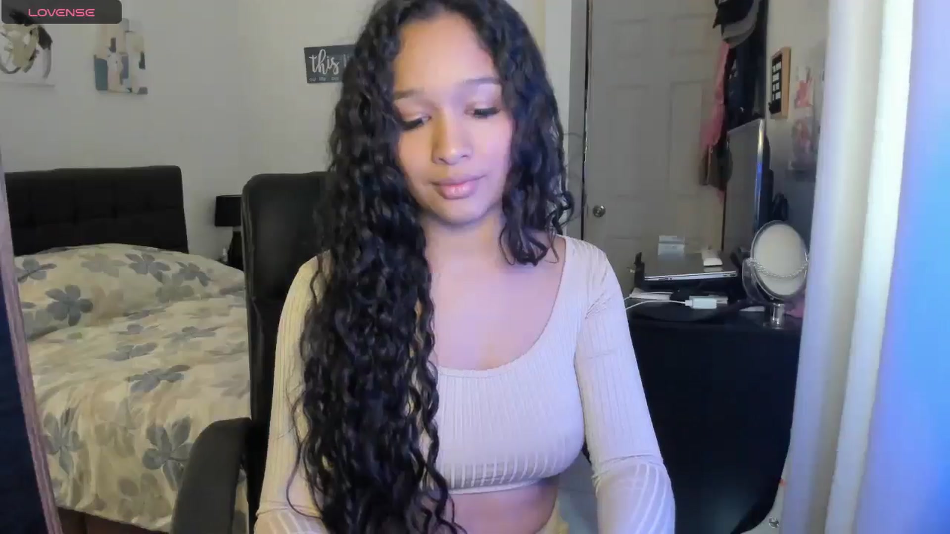 Gallery image thumbnail from Sexy_latina69's myfreecams stream on, 07/02/2025, 17:28 image 17 of 20