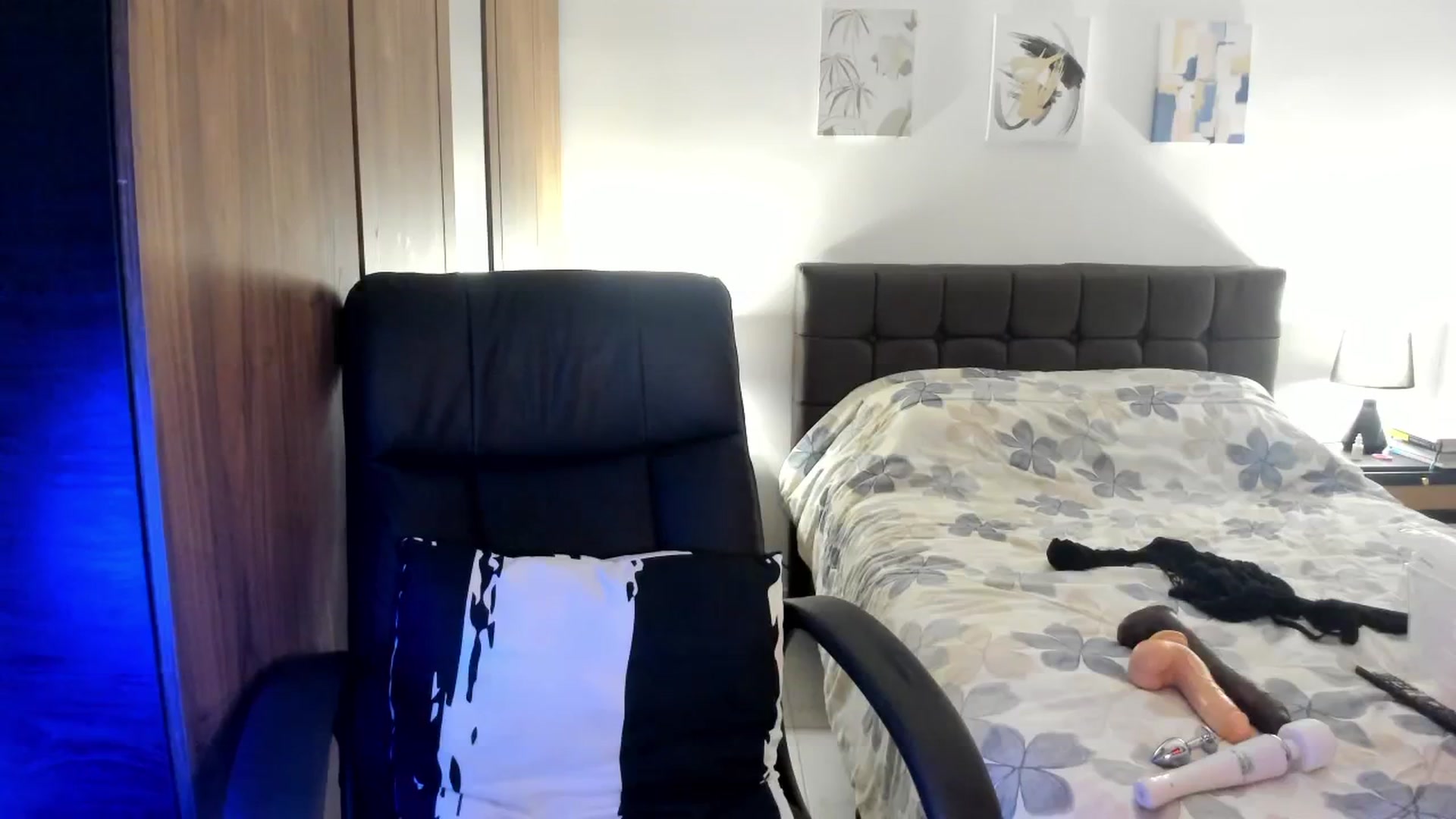 Gallery image thumbnail from Sexy_latina69's myfreecams stream on, 07/26/2025, 12:29 image 15 of 20