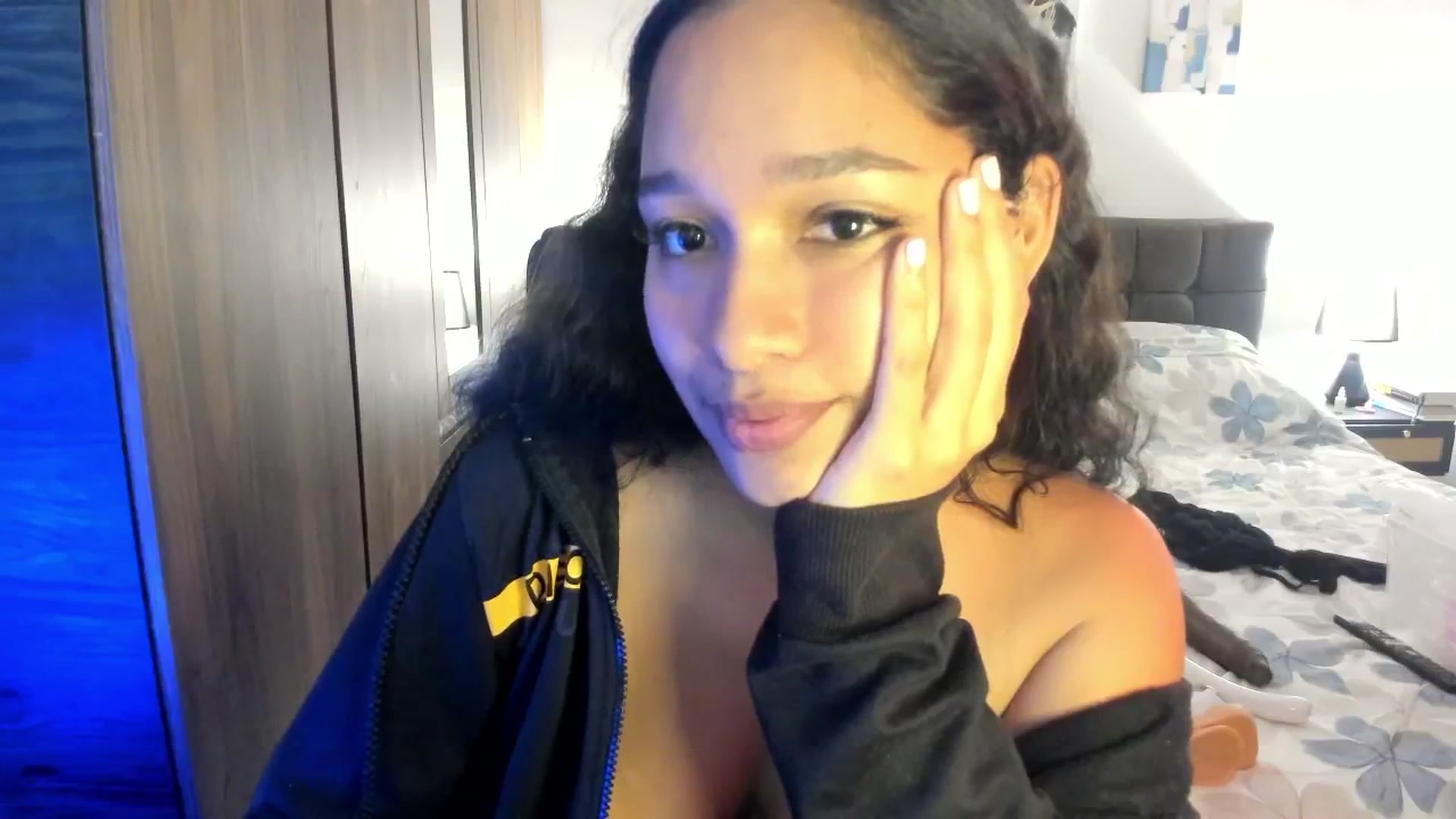 Gallery image thumbnail from Sexy_latina69's myfreecams stream on, 07/26/2025, 13:11 image 14 of 20