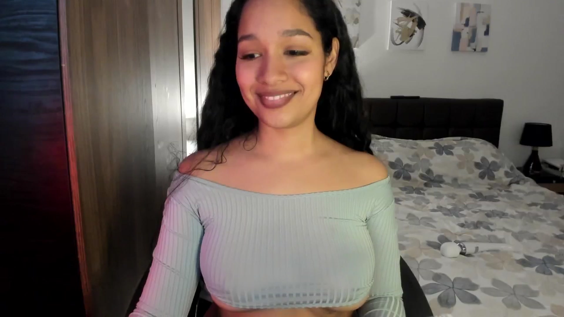 Gallery image thumbnail from Sexy_latina69's myfreecams stream on, 07/30/2025, 17:25 image 18 of 20