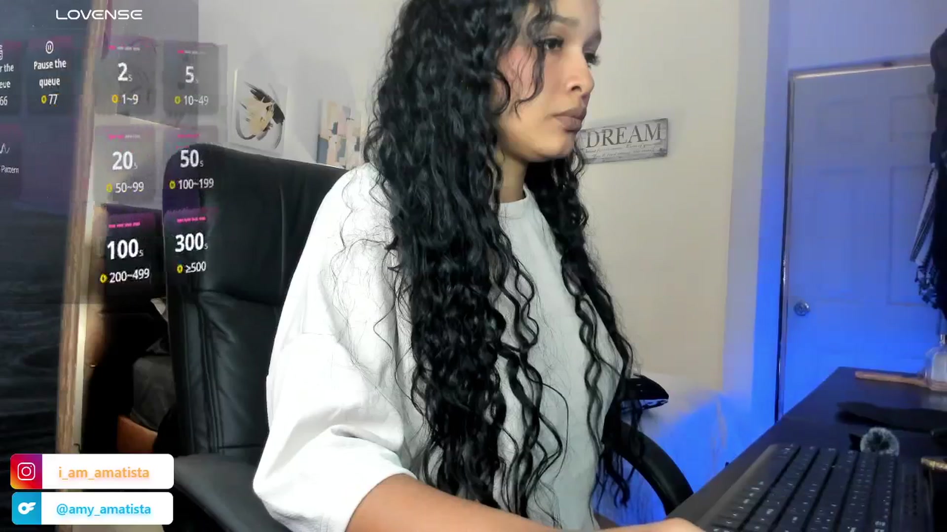 Gallery image thumbnail from Sexy_latina69's myfreecams stream on, 08/21/2025, 17:20 image 16 of 20