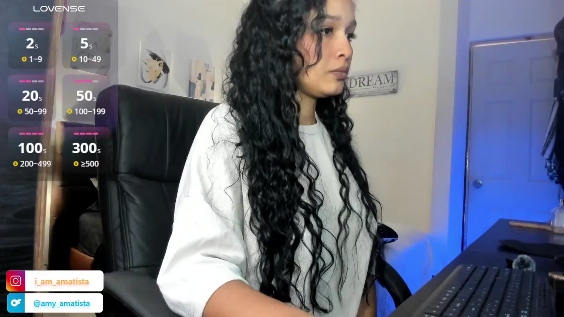 Gallery image thumbnail from Sexy_latina69's myfreecams stream on, 08/21/2025, 17:20 image 19 of 20