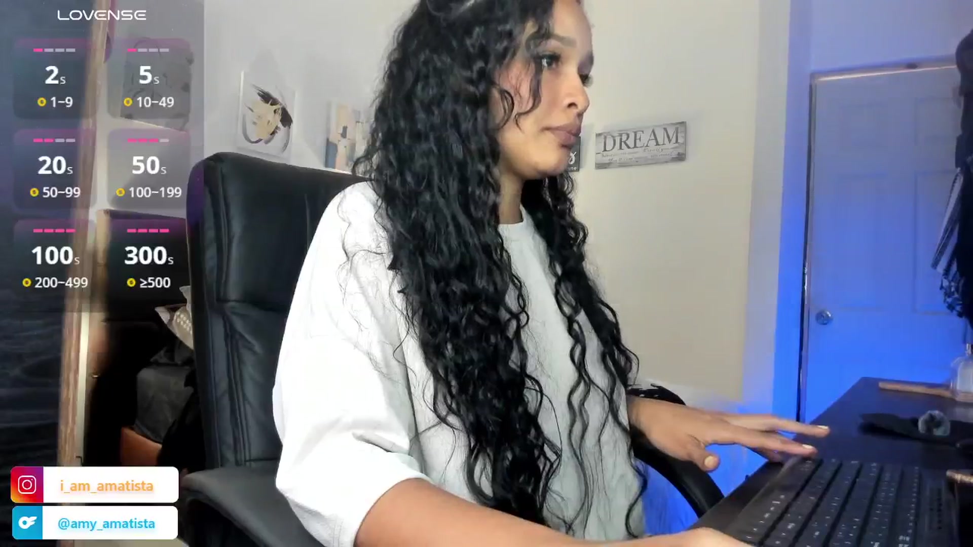 Gallery image thumbnail from Sexy_latina69's myfreecams stream on, 08/21/2025, 17:20 image 8 of 20
