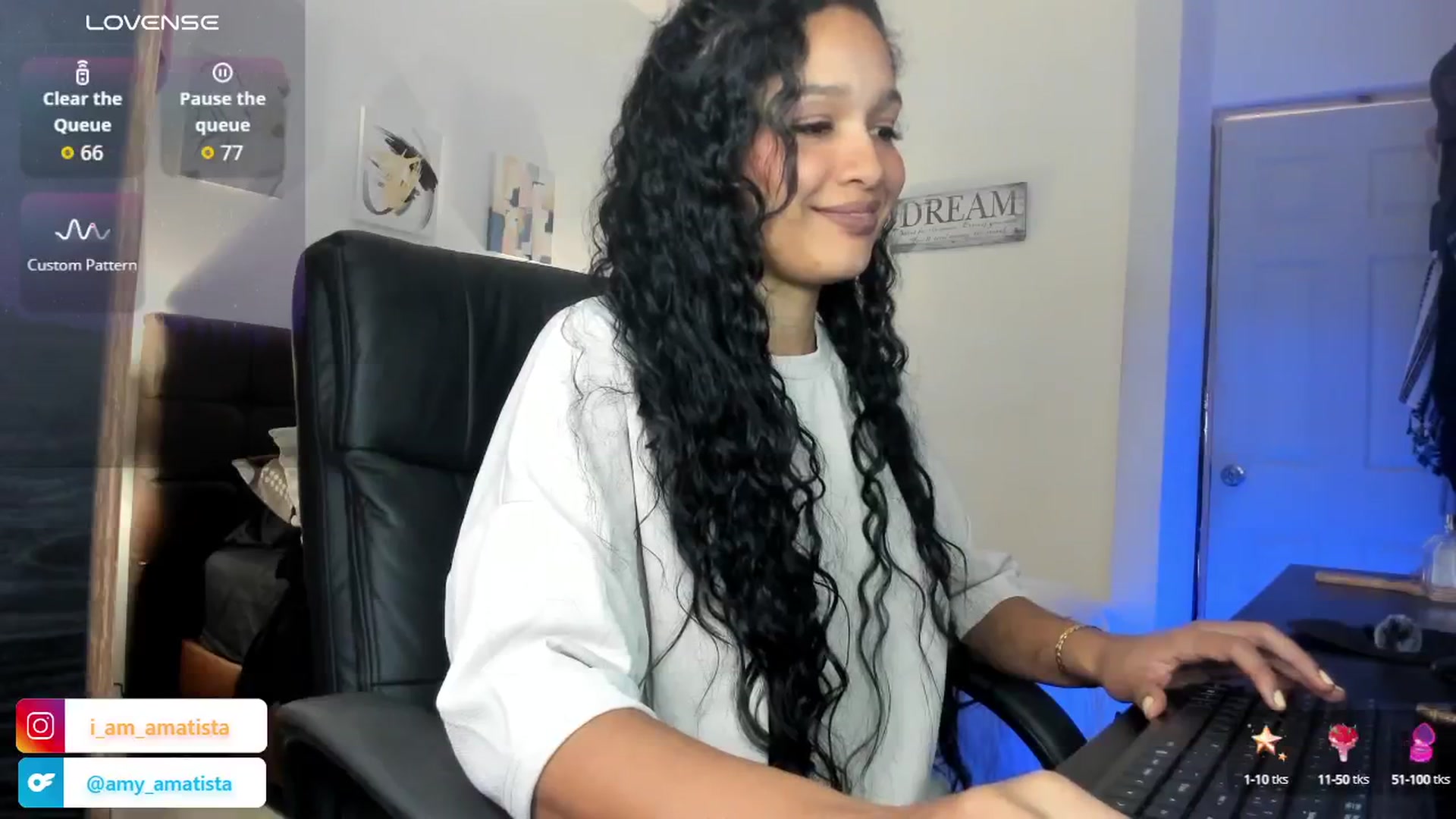 Gallery image thumbnail from Sexy_latina69's myfreecams stream on, 08/21/2025, 17:20 image 5 of 20
