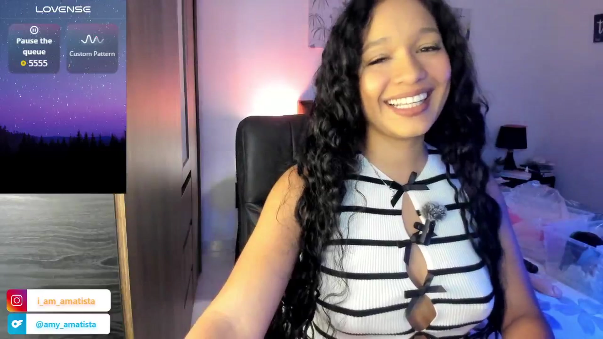 Gallery image thumbnail from Sexy_latina69's myfreecams stream on, 10/12/2025, 15:45 image 6 of 20