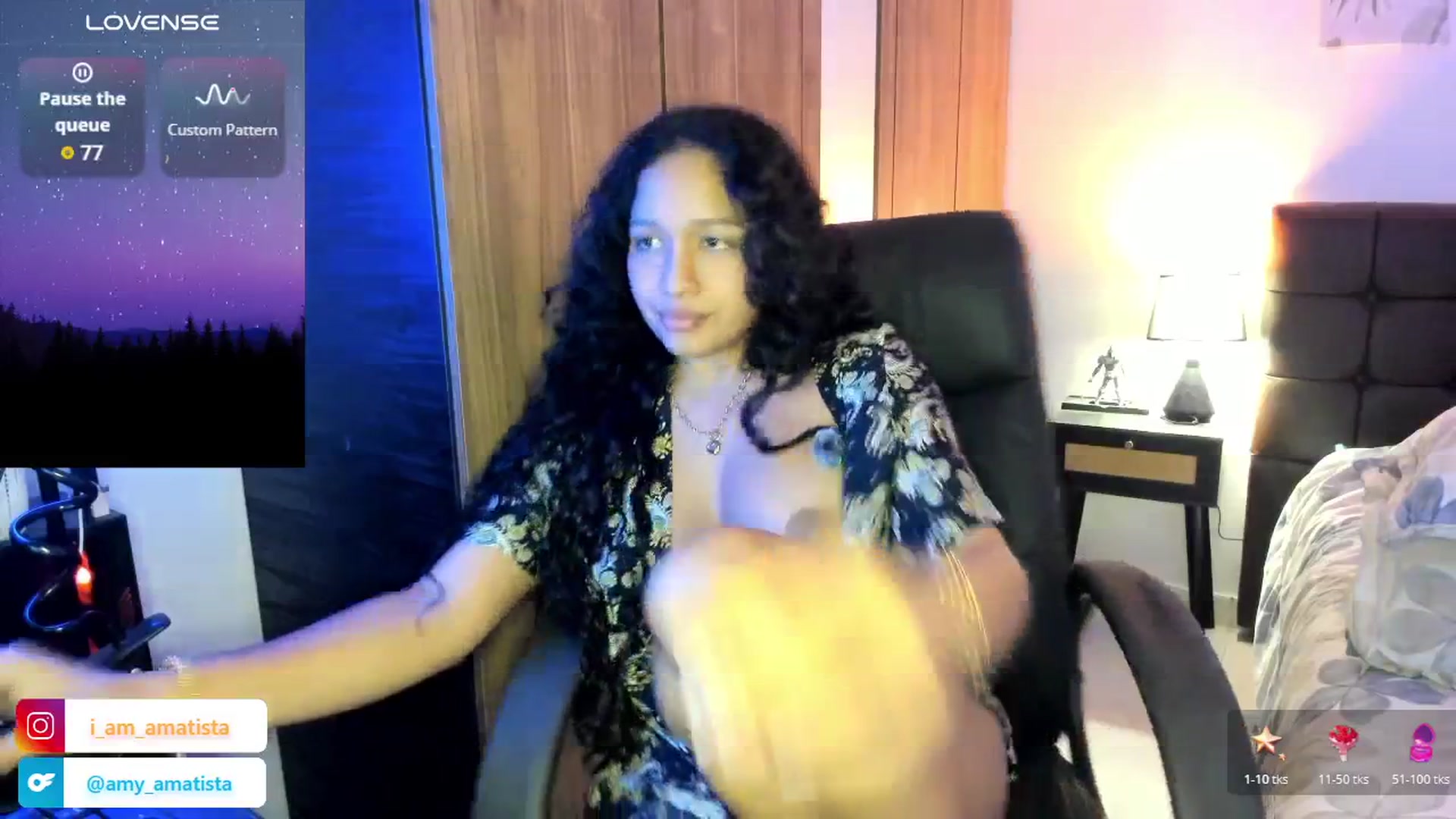 Gallery image thumbnail from Sexy_latina69's myfreecams stream on, 11/26/2025, 07:06 image 11 of 20