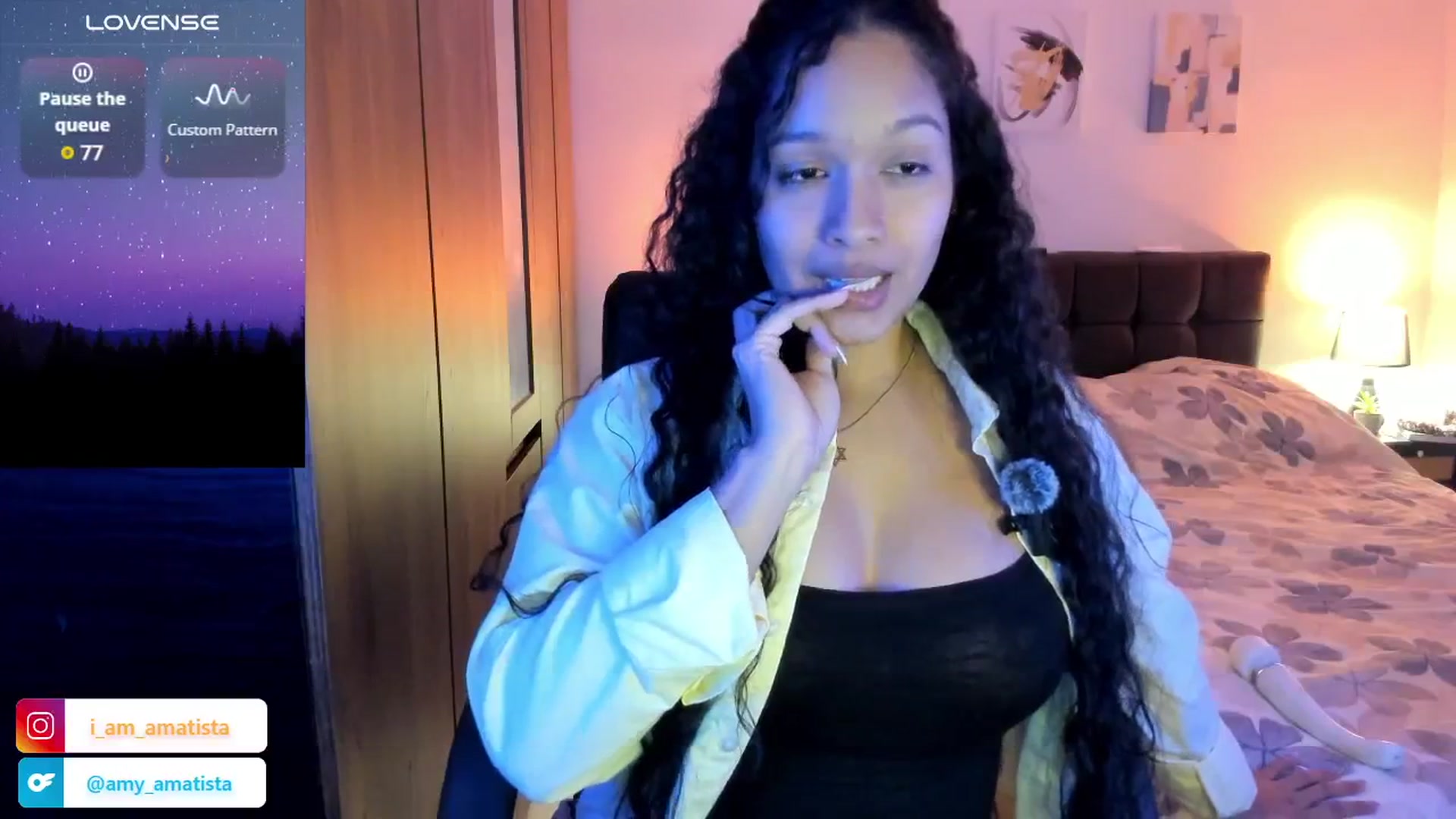 Gallery image thumbnail from Sexy_latina69's myfreecams stream on, 11/29/2025, 12:09 image 16 of 20