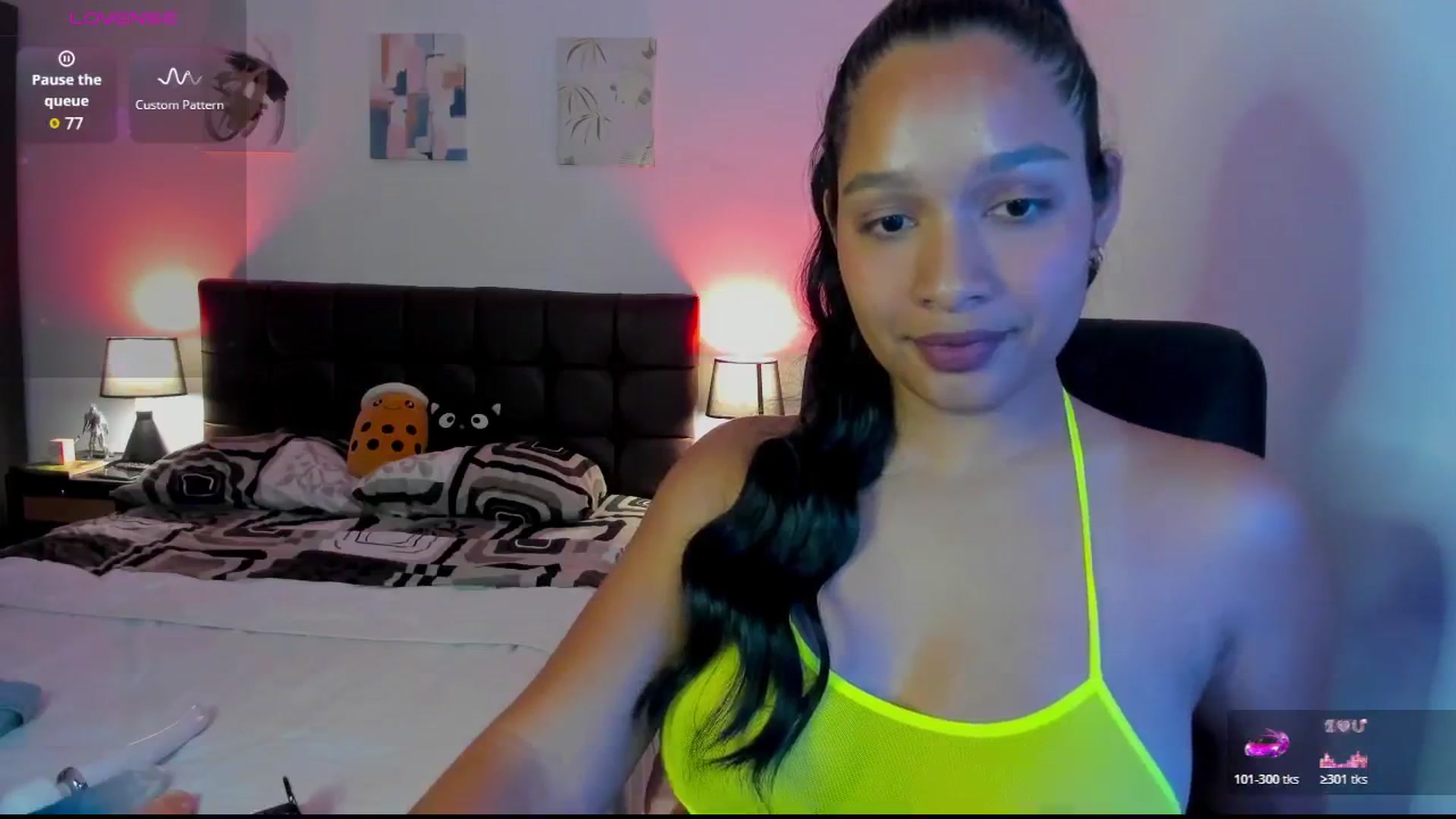 Gallery image thumbnail from Sexy_latina69's myfreecams stream on, 04/08/2026, 07:27 image 14 of 20