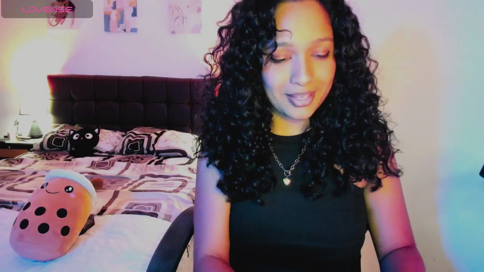 Gallery image thumbnail from Sexy_latina69's myfreecams stream on, 04/13/2026, 06:37 image 3 of 20