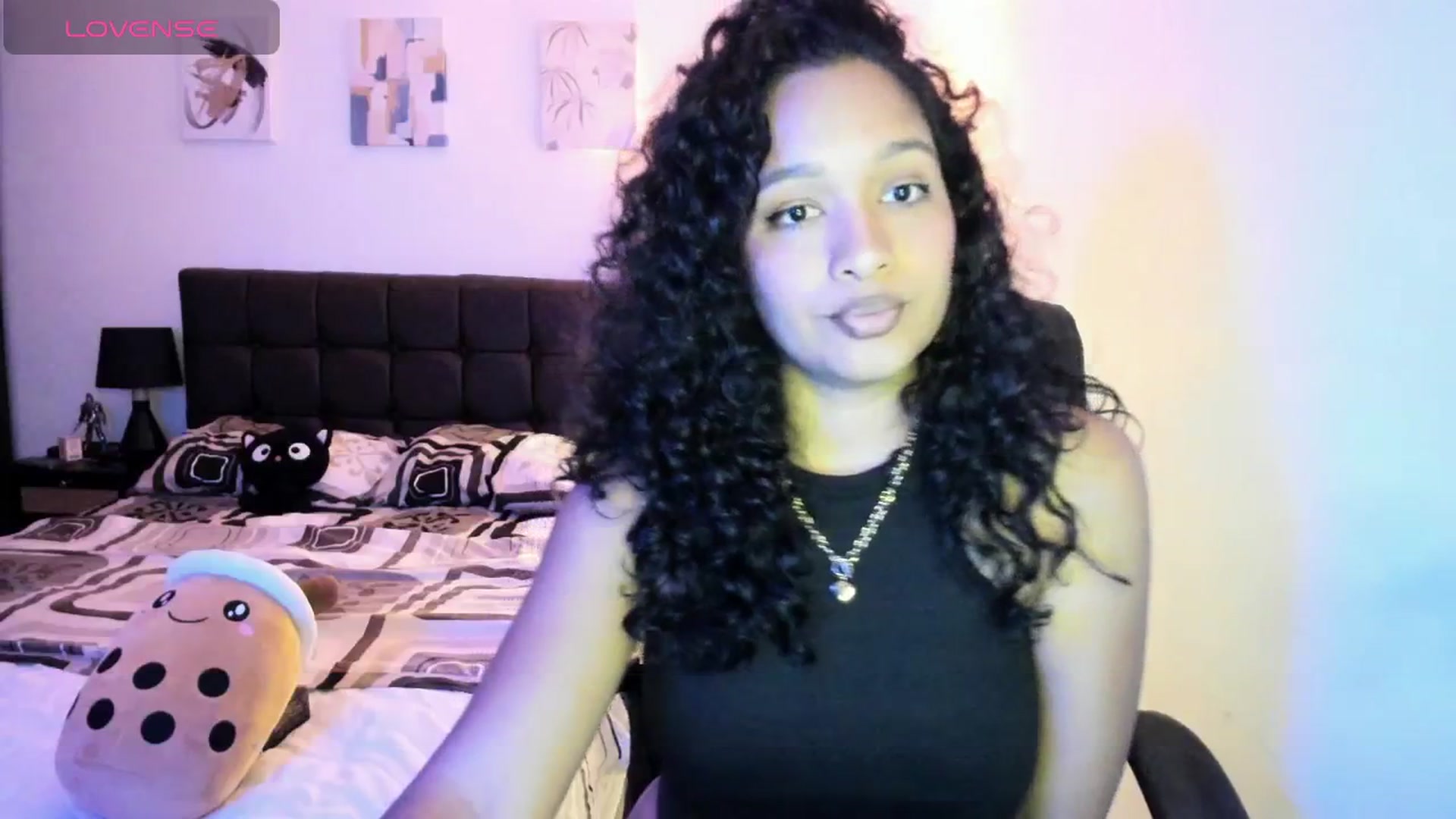 Gallery image thumbnail from Sexy_latina69's myfreecams stream on, 04/13/2026, 06:37 image 12 of 20