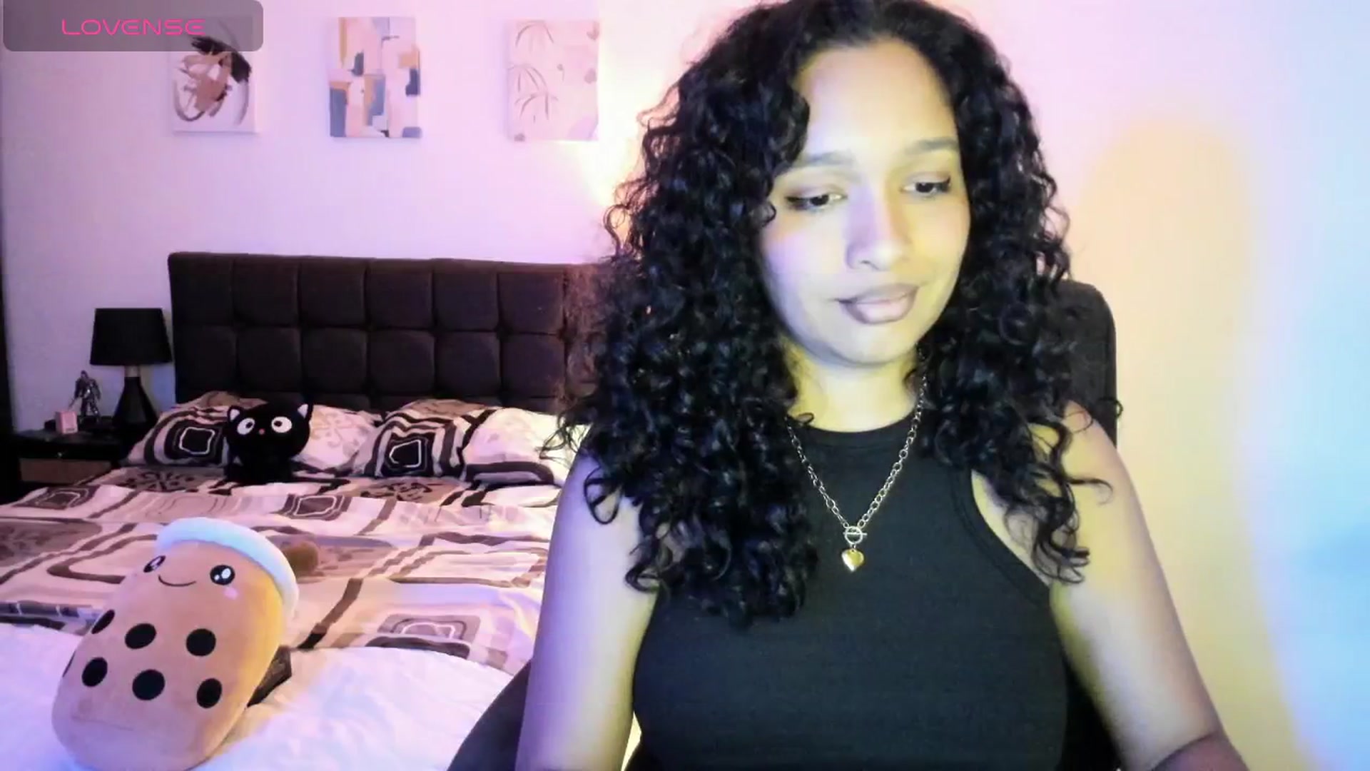 Gallery image thumbnail from Sexy_latina69's myfreecams stream on, 04/13/2026, 06:37 image 9 of 20