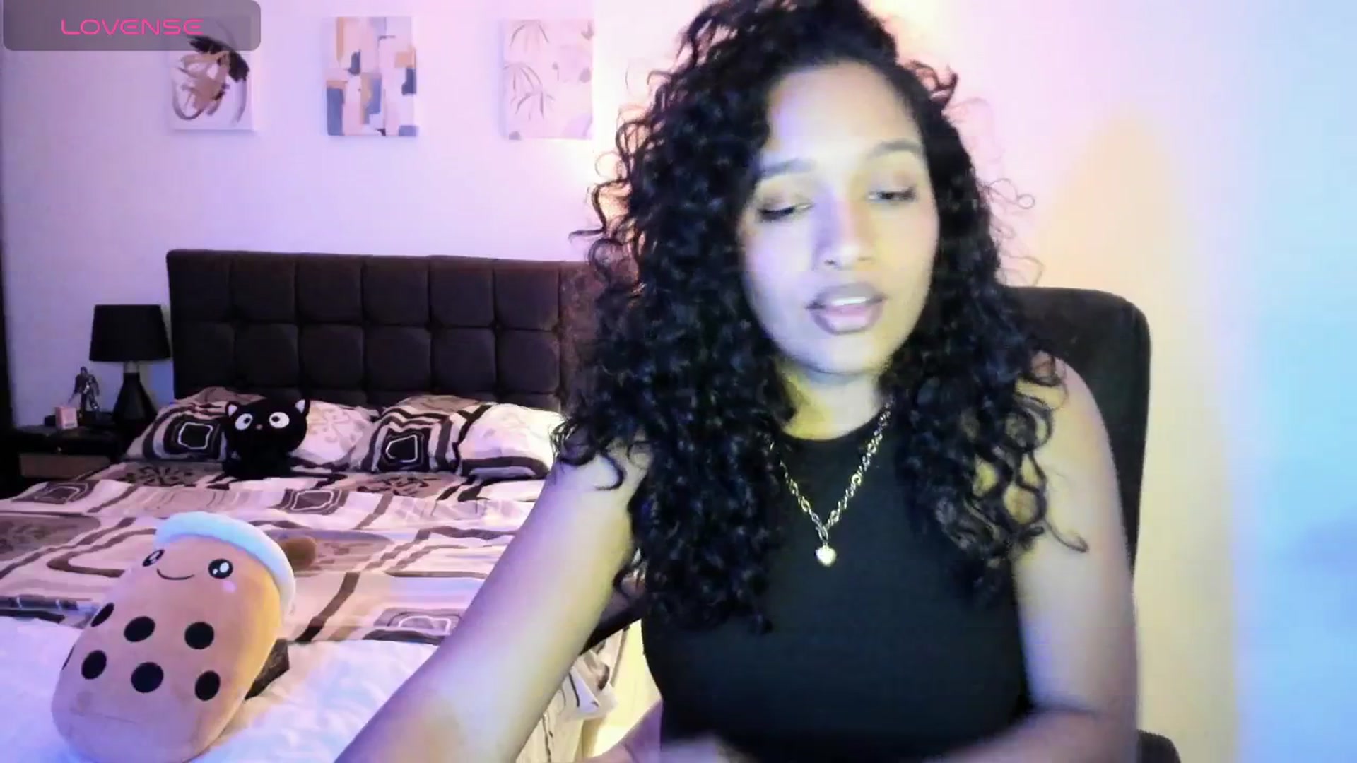 Gallery image thumbnail from Sexy_latina69's myfreecams stream on, 04/13/2026, 06:37 image 10 of 20