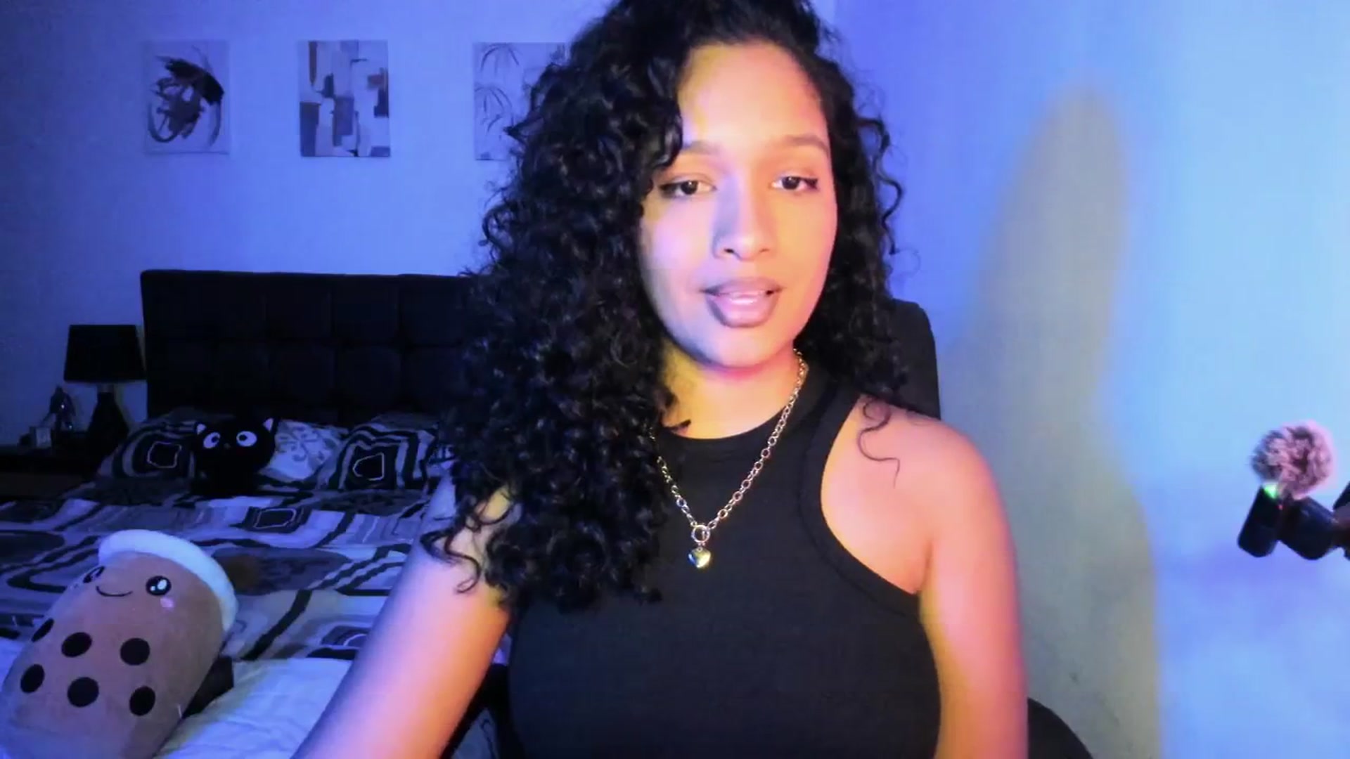 Gallery image thumbnail from Sexy_latina69's myfreecams stream on, 04/13/2026, 06:37 image 20 of 20