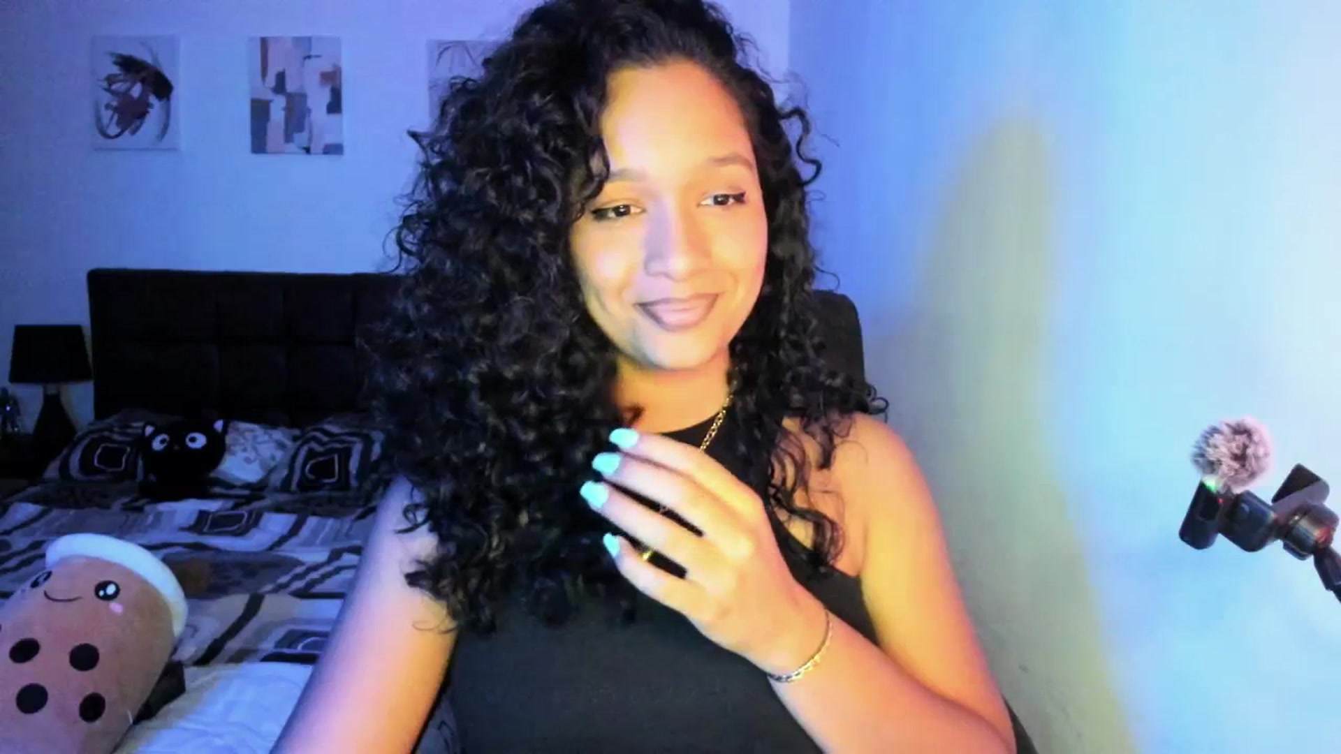 Gallery image thumbnail from Sexy_latina69's myfreecams stream on, 04/13/2026, 07:12 image 2 of 20