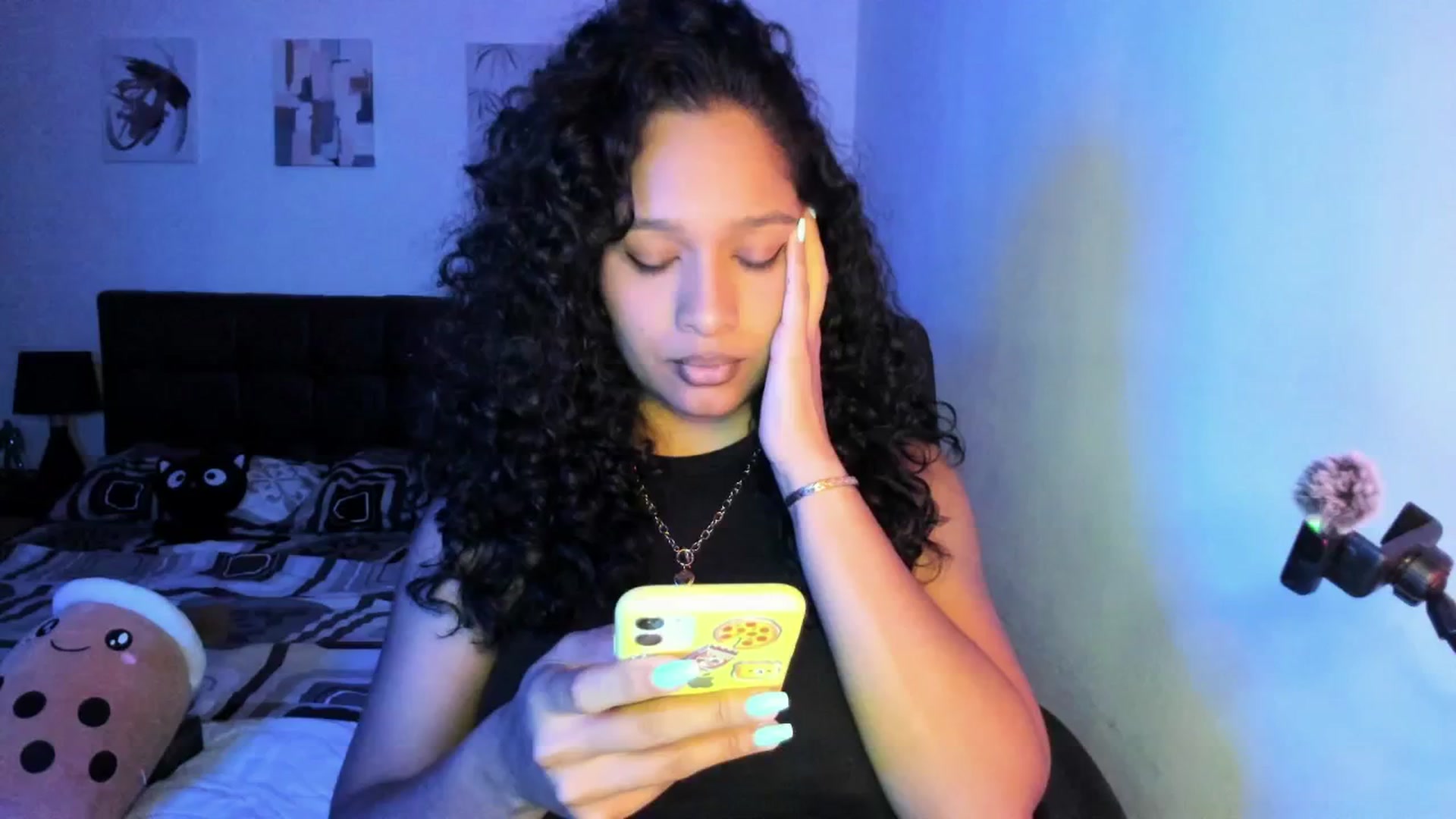 Gallery image thumbnail from Sexy_latina69's myfreecams stream on, 04/13/2026, 07:12 image 1 of 20