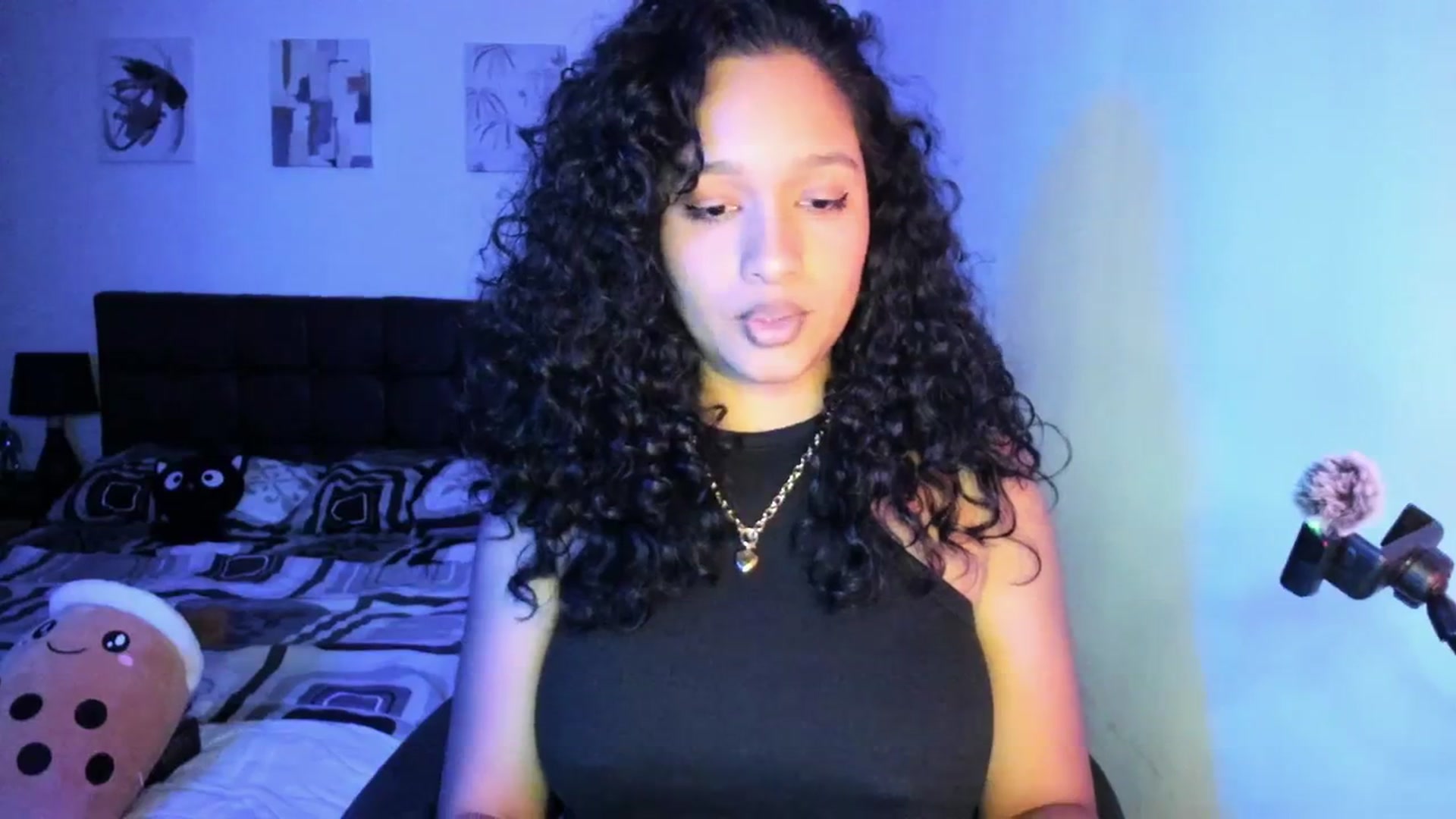 Gallery image thumbnail from Sexy_latina69's myfreecams stream on, 04/13/2026, 07:12 image 10 of 20