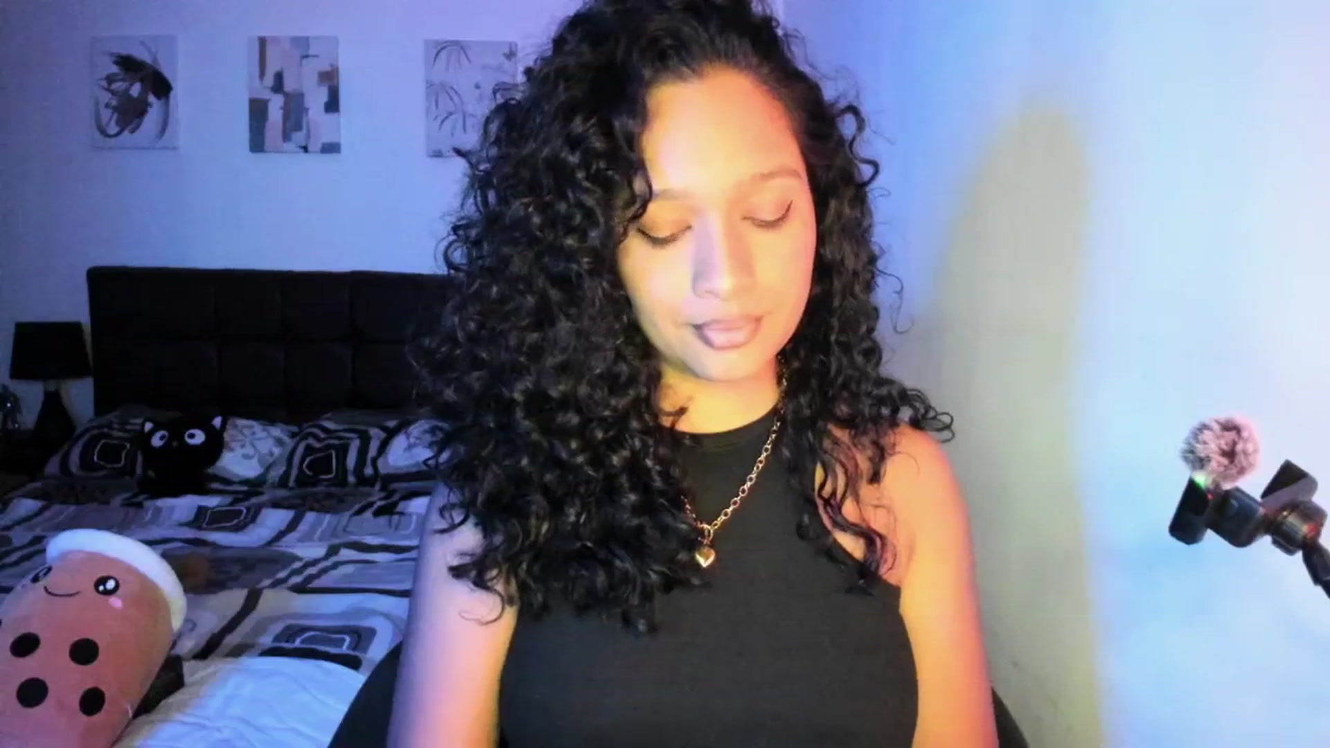 Gallery image thumbnail from Sexy_latina69's myfreecams stream on, 04/13/2026, 07:12 image 3 of 20
