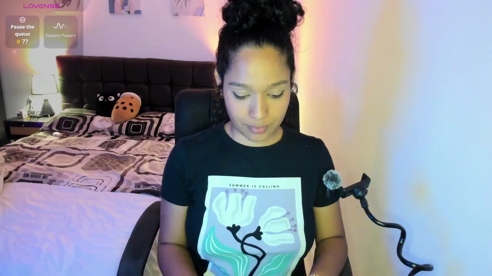 Gallery image thumbnail from Sexy_latina69's myfreecams stream on, 04/15/2026, 07:20 image 2 of 20