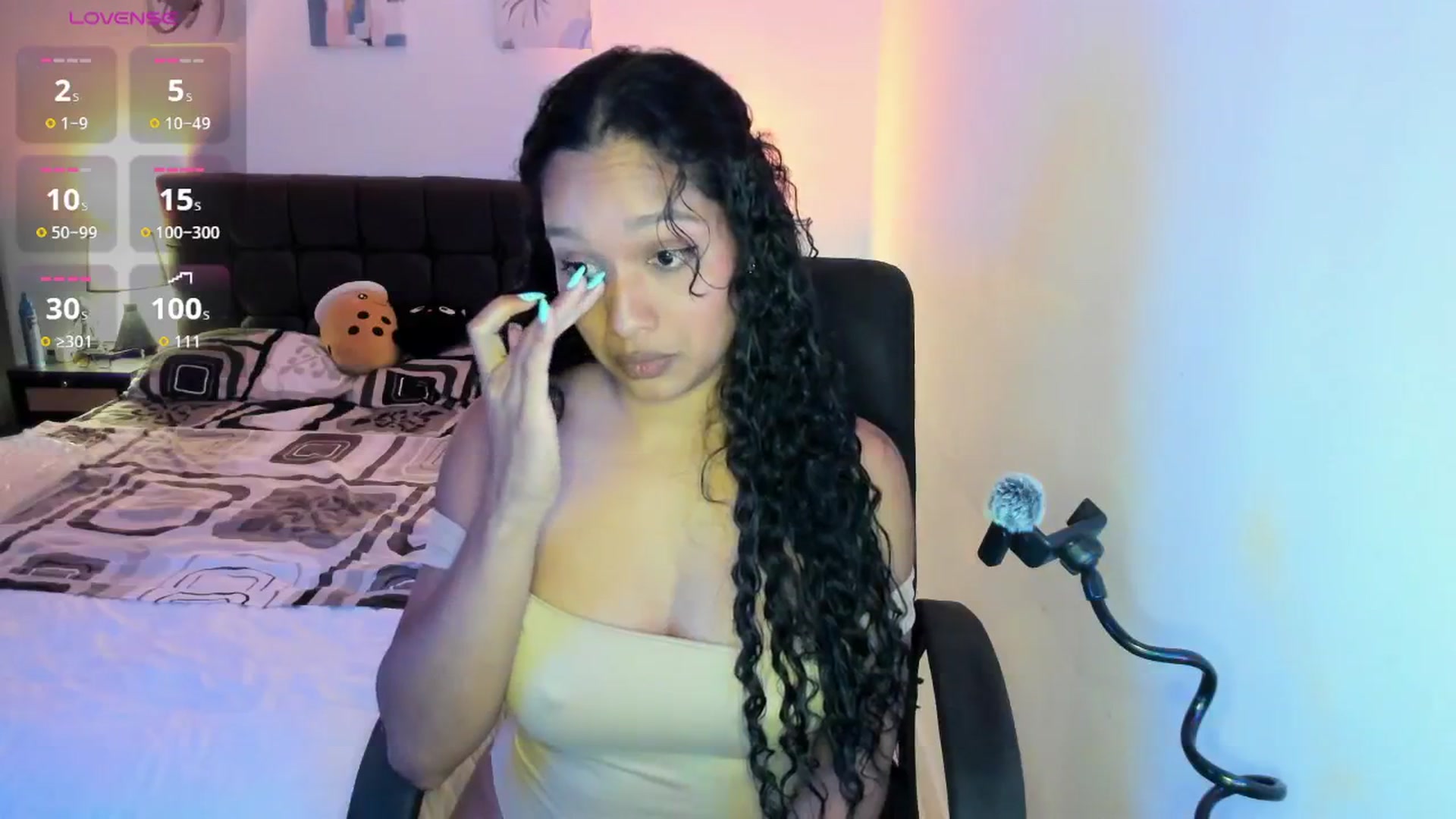 Gallery image thumbnail from Sexy_latina69's myfreecams stream on, 04/16/2026, 06:52 image 2 of 20