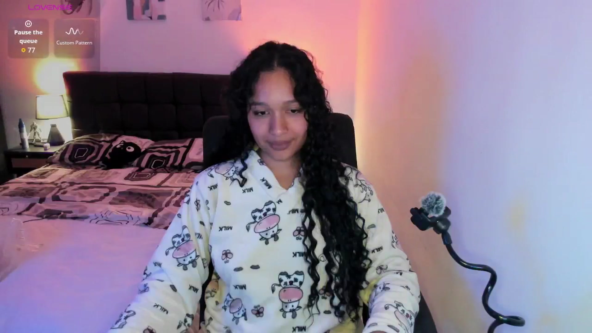 Gallery image thumbnail from Sexy_latina69's myfreecams stream on, 04/18/2026, 09:19 image 20 of 20