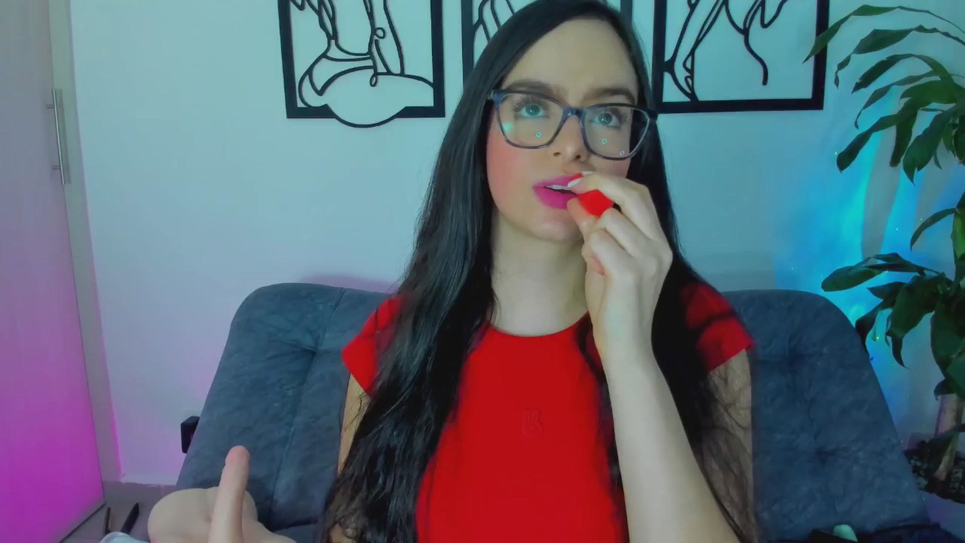 Gallery image thumbnail from SexybabyJarel's myfreecams stream on, 05/16/2025, 10:01 image 8 of 20