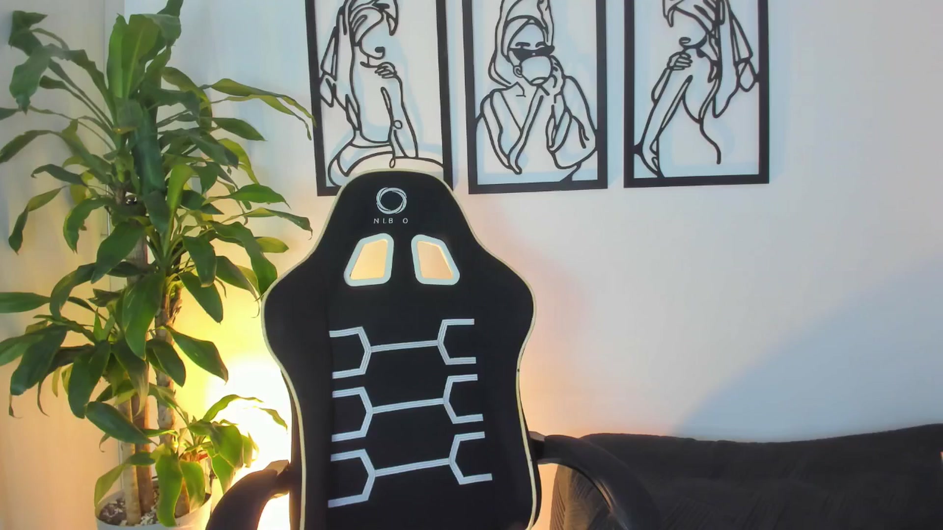 Gallery image thumbnail from SexybabyJarel's myfreecams stream on, 12/16/2025, 07:51 image 16 of 20