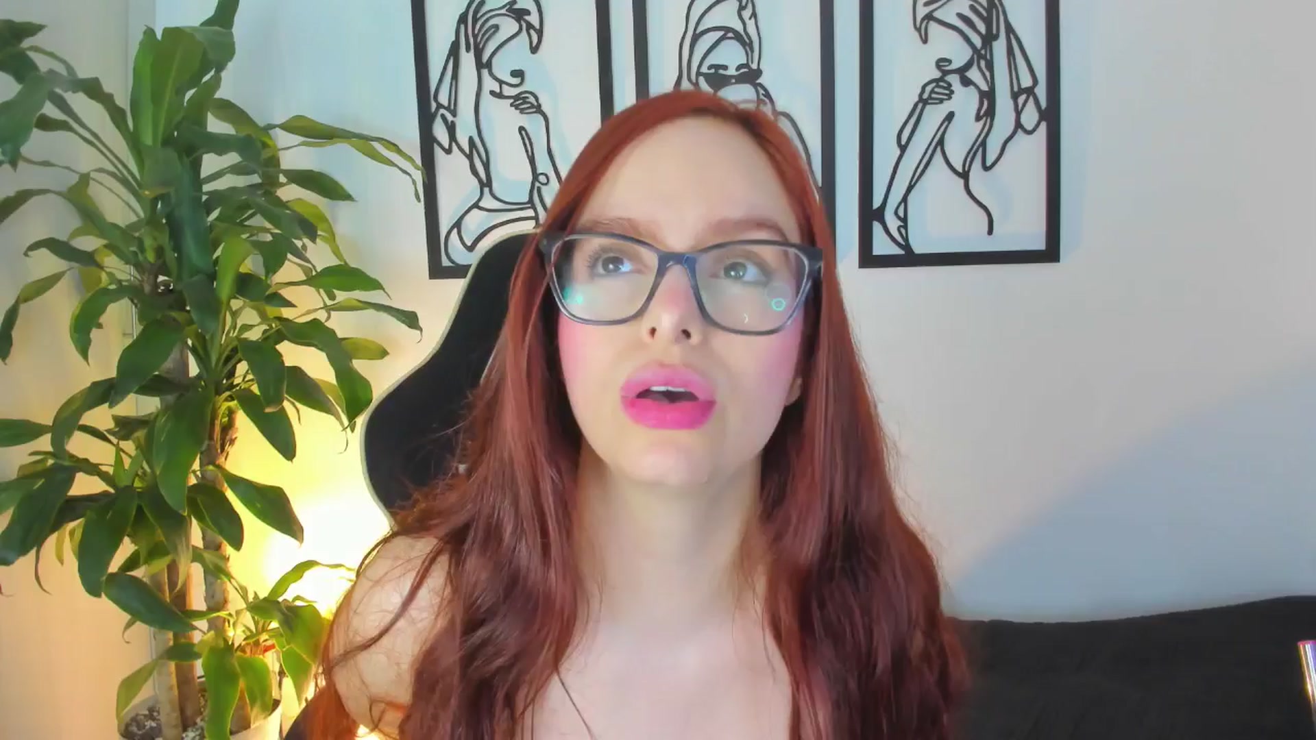 Gallery image thumbnail from SexybabyJarel's myfreecams stream on, 12/16/2025, 07:51 image 3 of 20