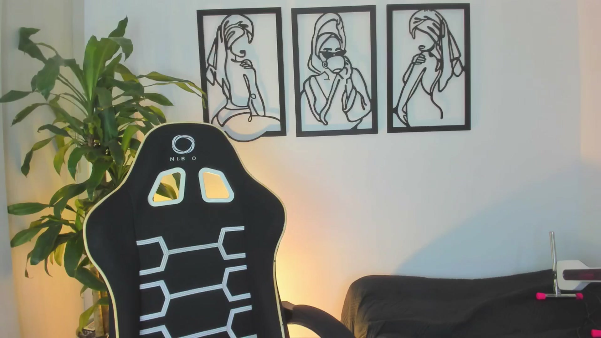 Gallery image thumbnail from SexybabyJarel's myfreecams stream on, 12/17/2025, 08:10 image 13 of 20