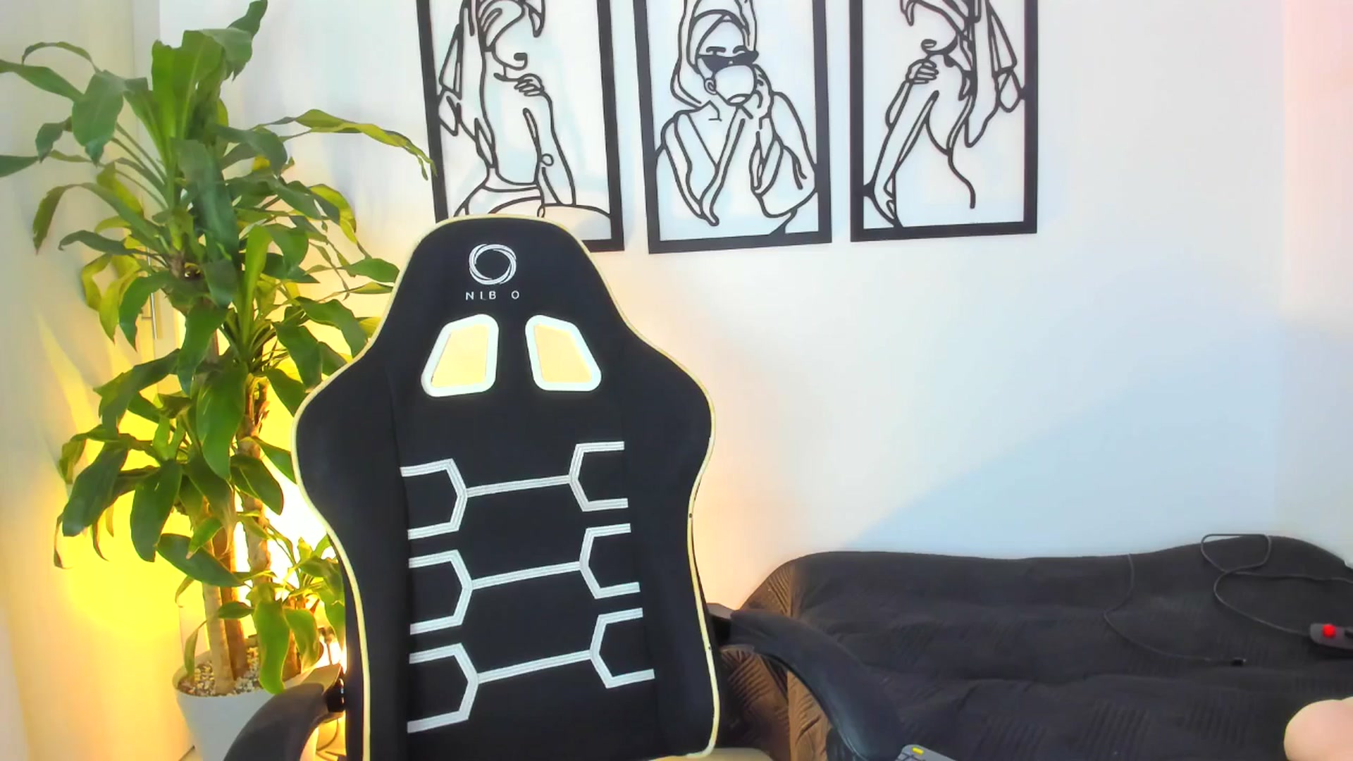 Gallery image thumbnail from SexybabyJarel's myfreecams stream on, 12/25/2025, 03:53 image 1 of 20