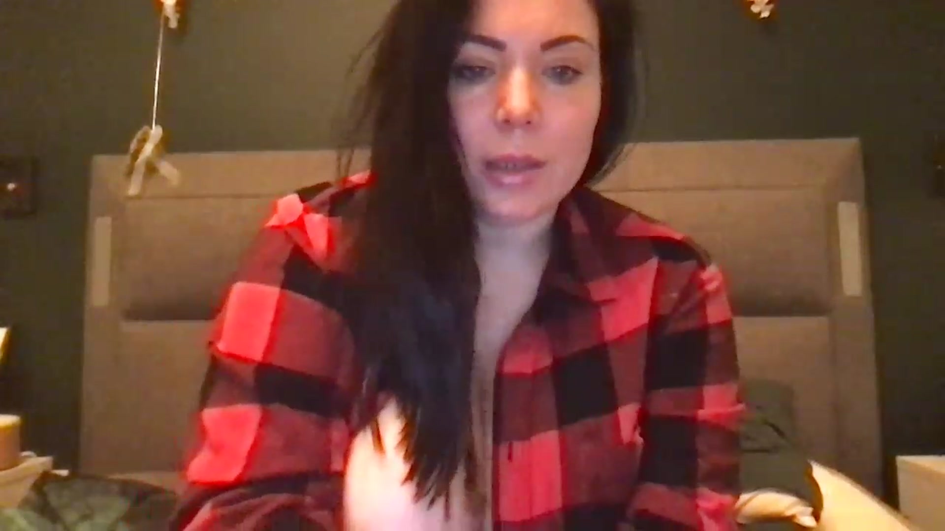 Gallery image thumbnail from Sexybijen's myfreecams stream on, 03/08/2023, 23:07 image 19 of 20