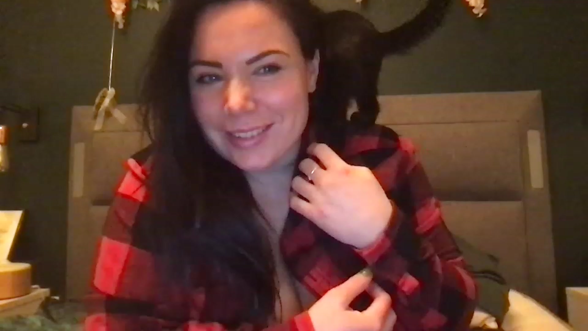 Gallery image thumbnail from Sexybijen's myfreecams stream on, 03/08/2023, 23:07 image 17 of 20