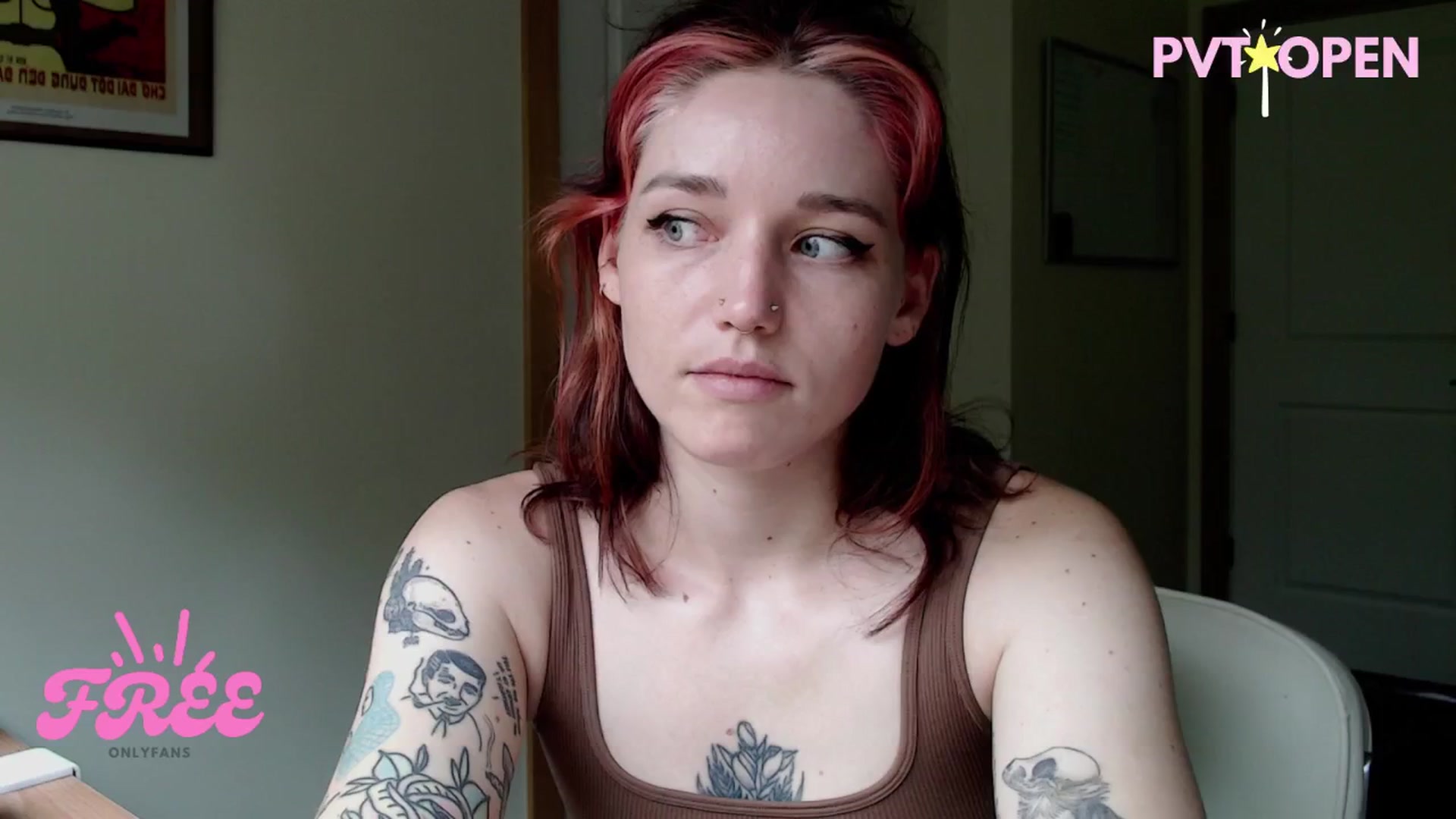 Gallery image thumbnail from Sexyblue2000's myfreecams stream on, 07/28/2025, 17:30 image 8 of 20